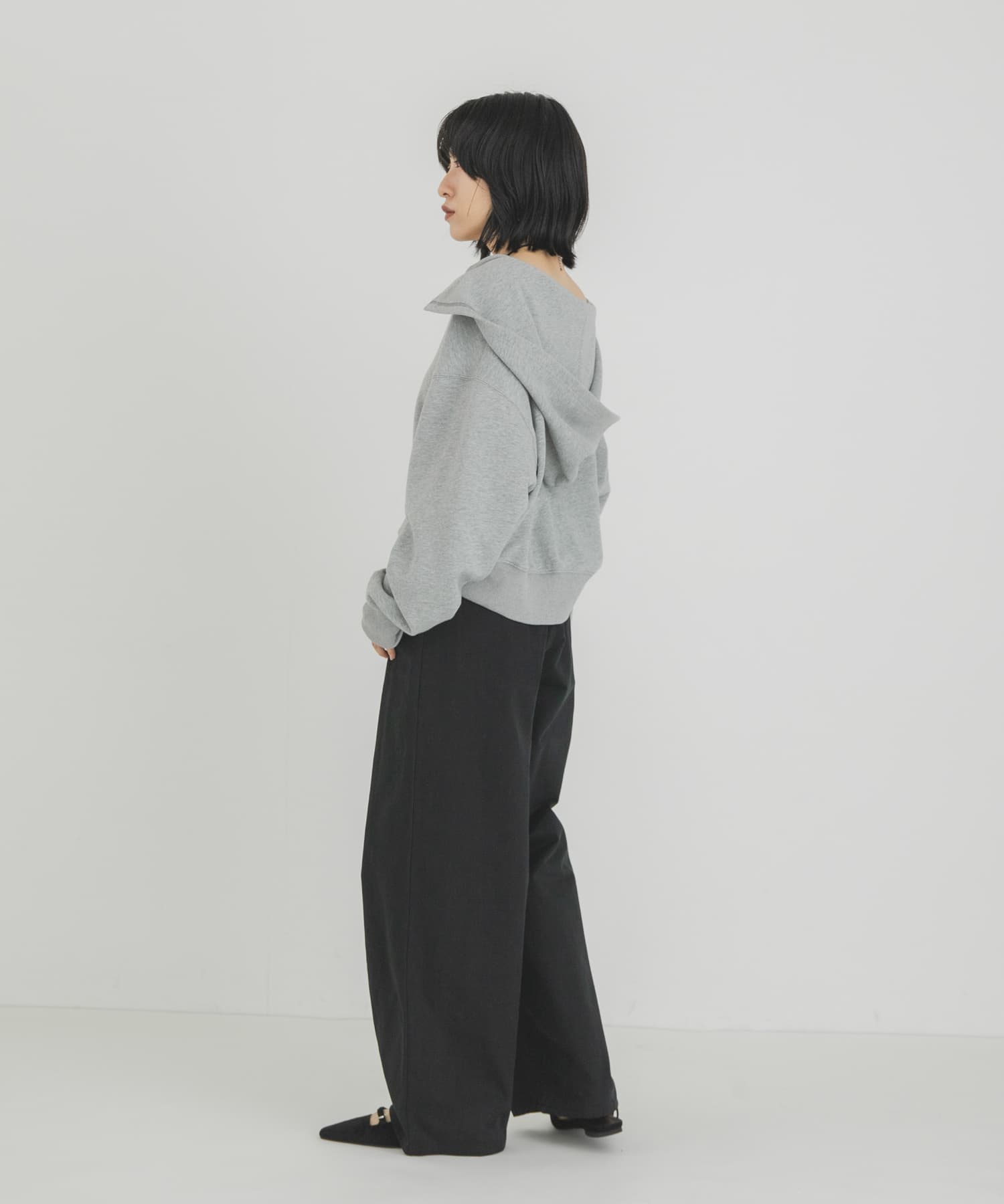 TOP GRAY
