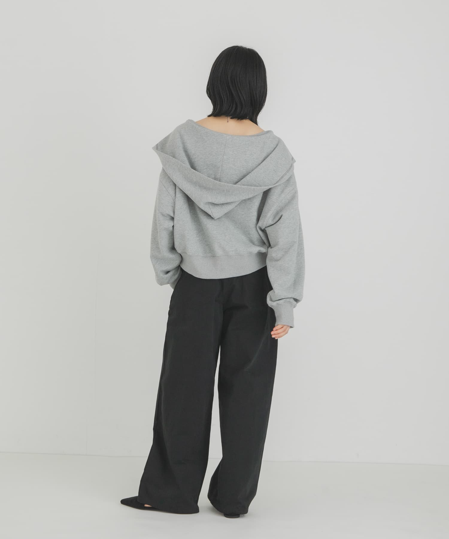 TOP GRAY