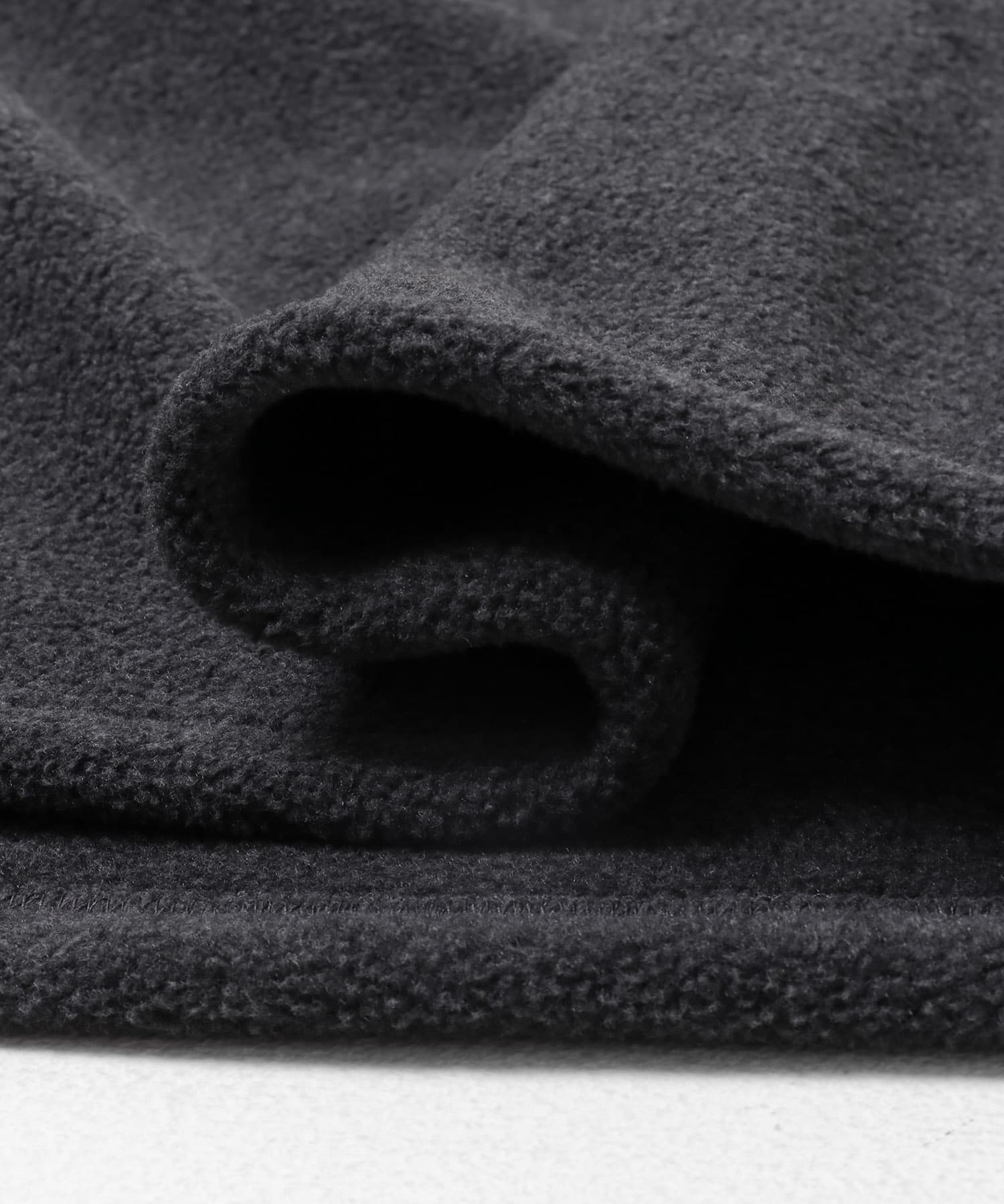 パイピングZIPアップフリース CHARCOAL One