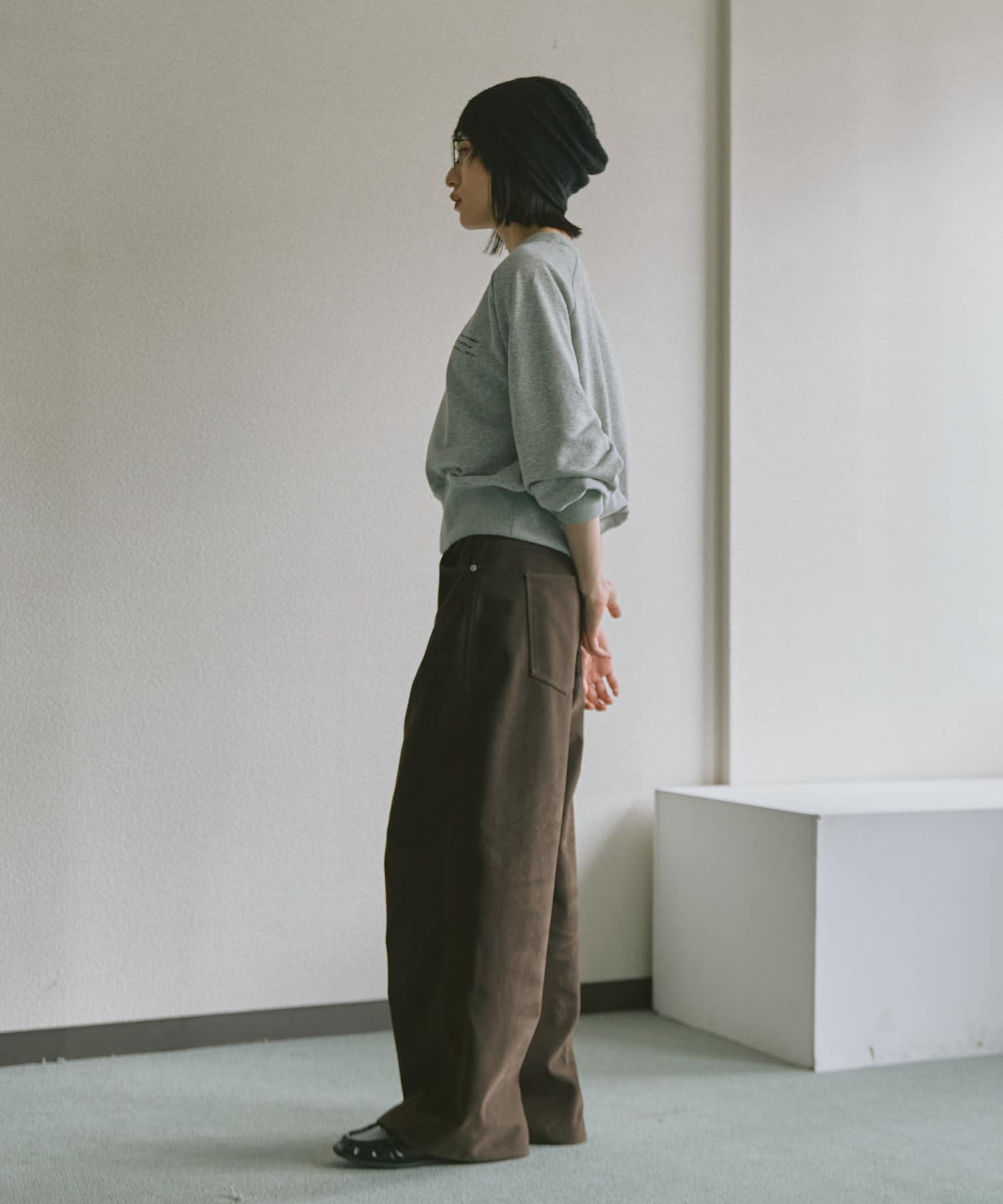 TOP GRAY