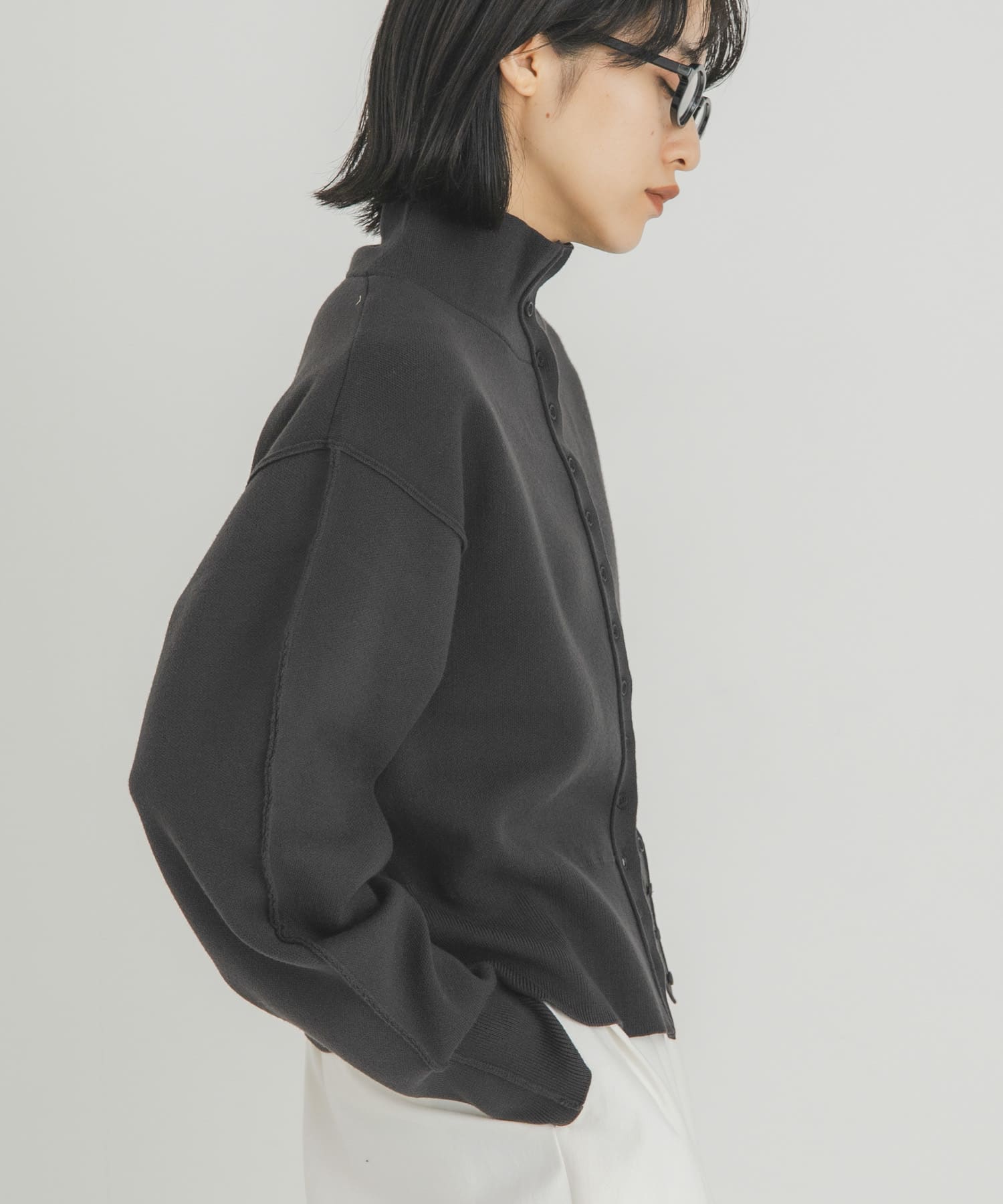 スウェットライクハイネックニット(One CHARCOAL): トップス｜URBAN