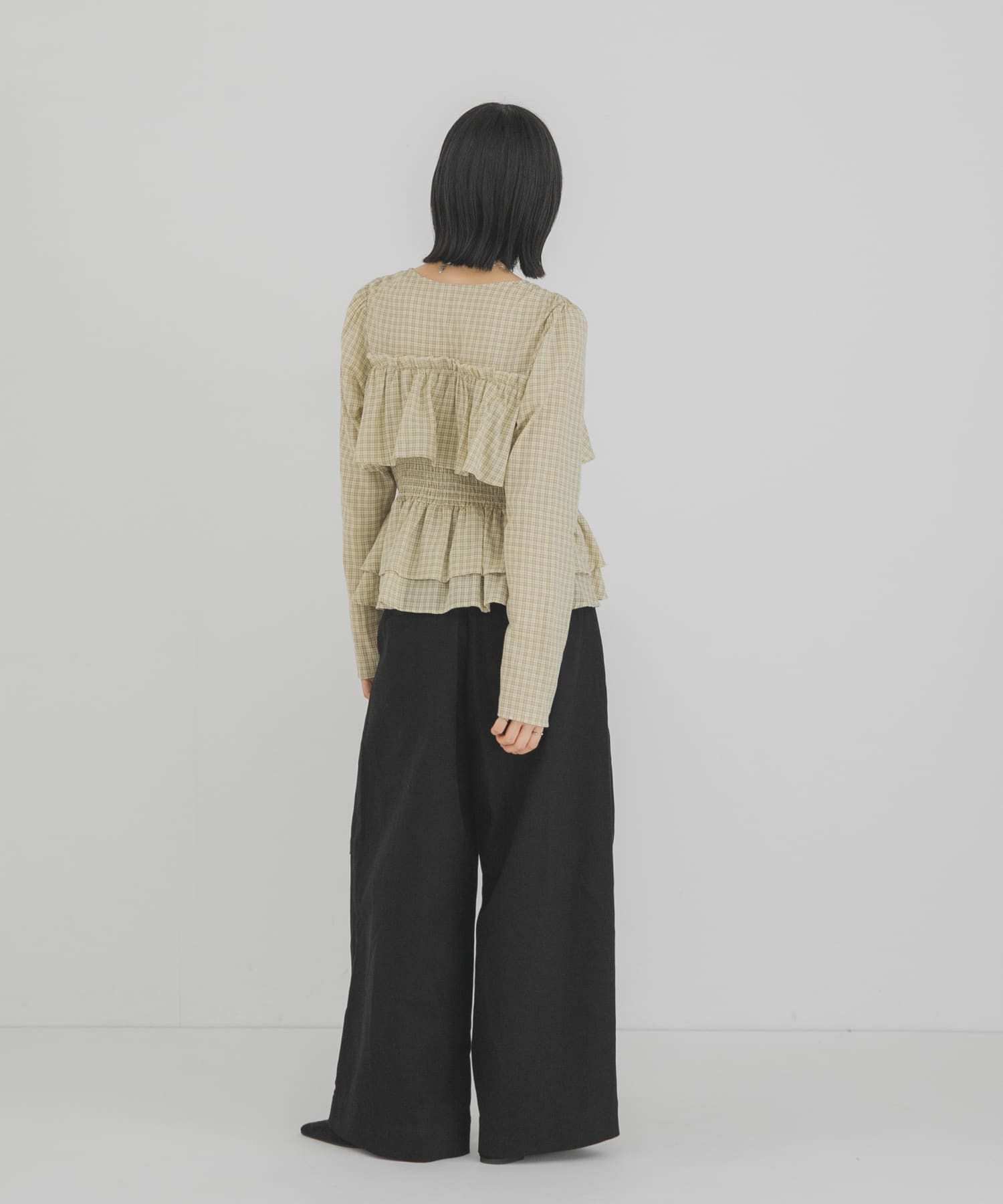 チェックフリルペプラムブラウス(One BROWN): トップス｜URBAN