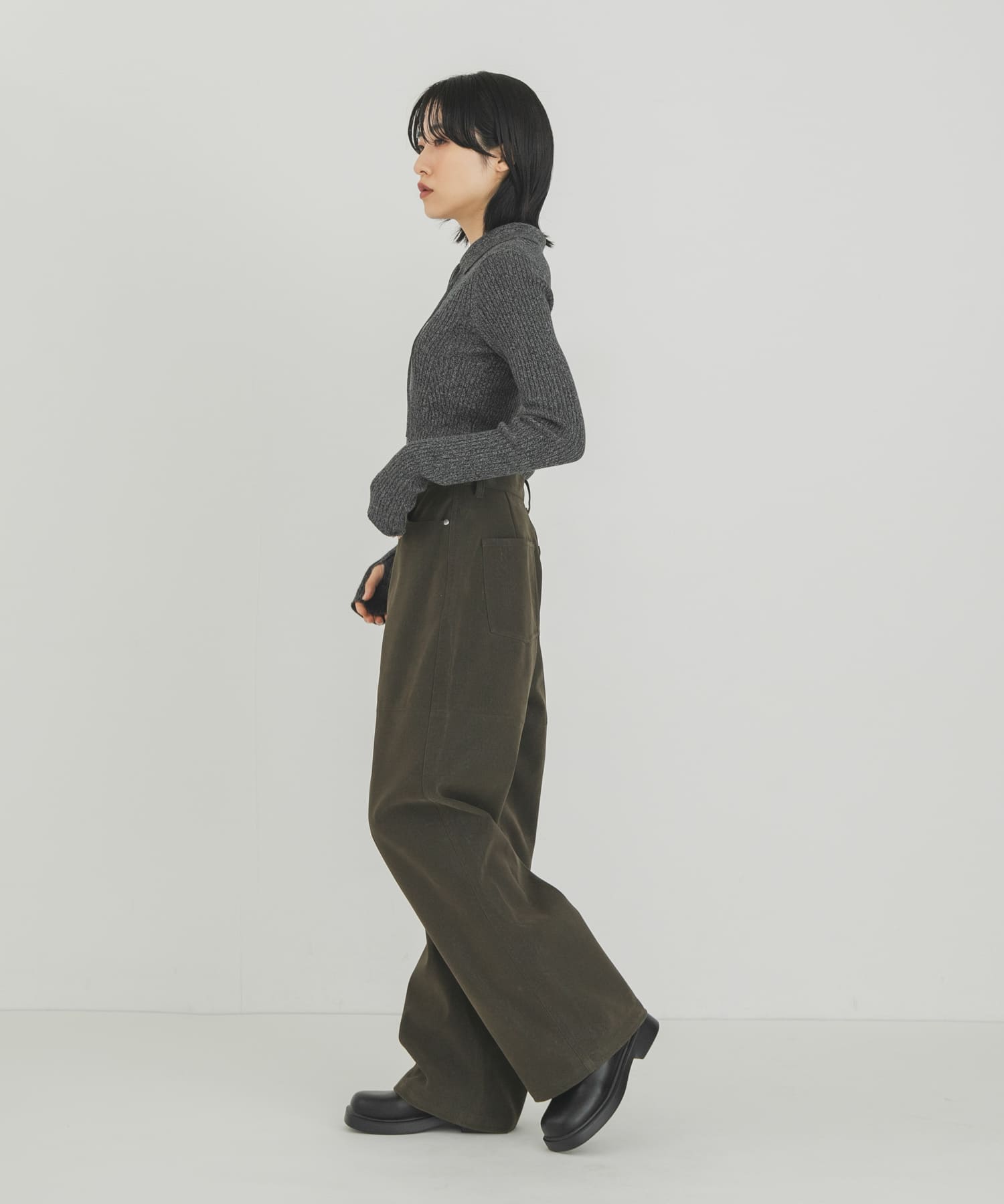 KHAKI