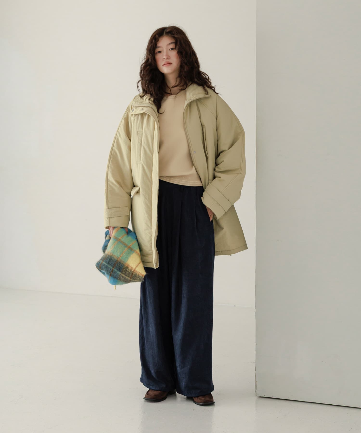 モンスターパテッドミドルコート(One BEIGE): アウター｜URBAN