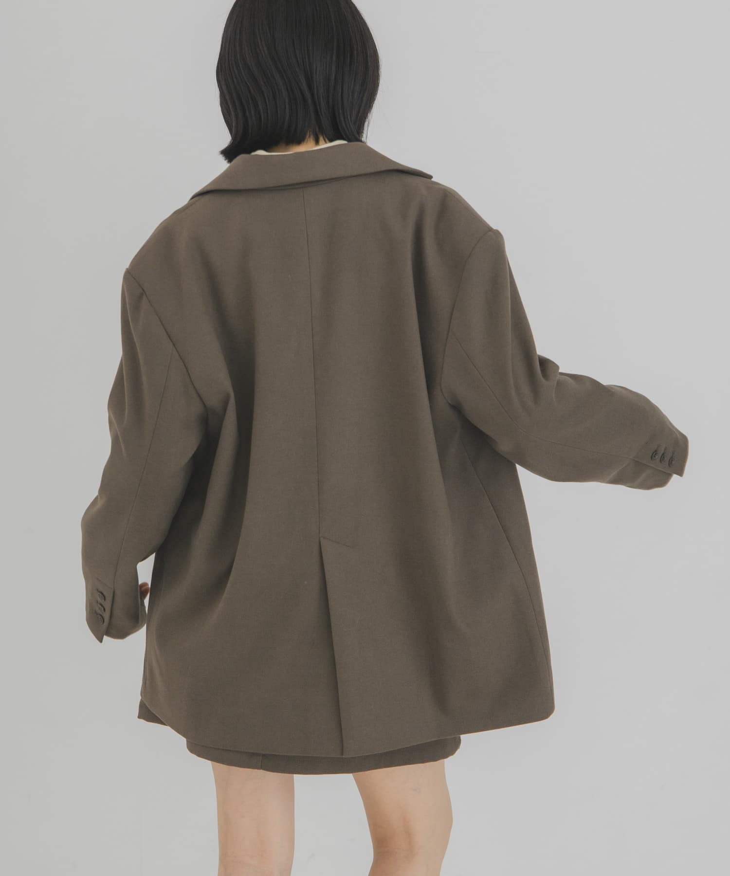 D.KHAKI