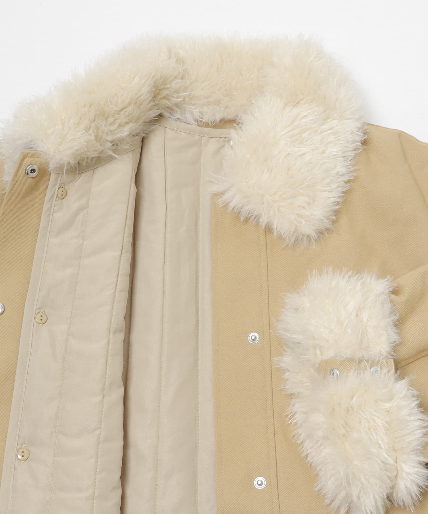 BEIGE×IVO