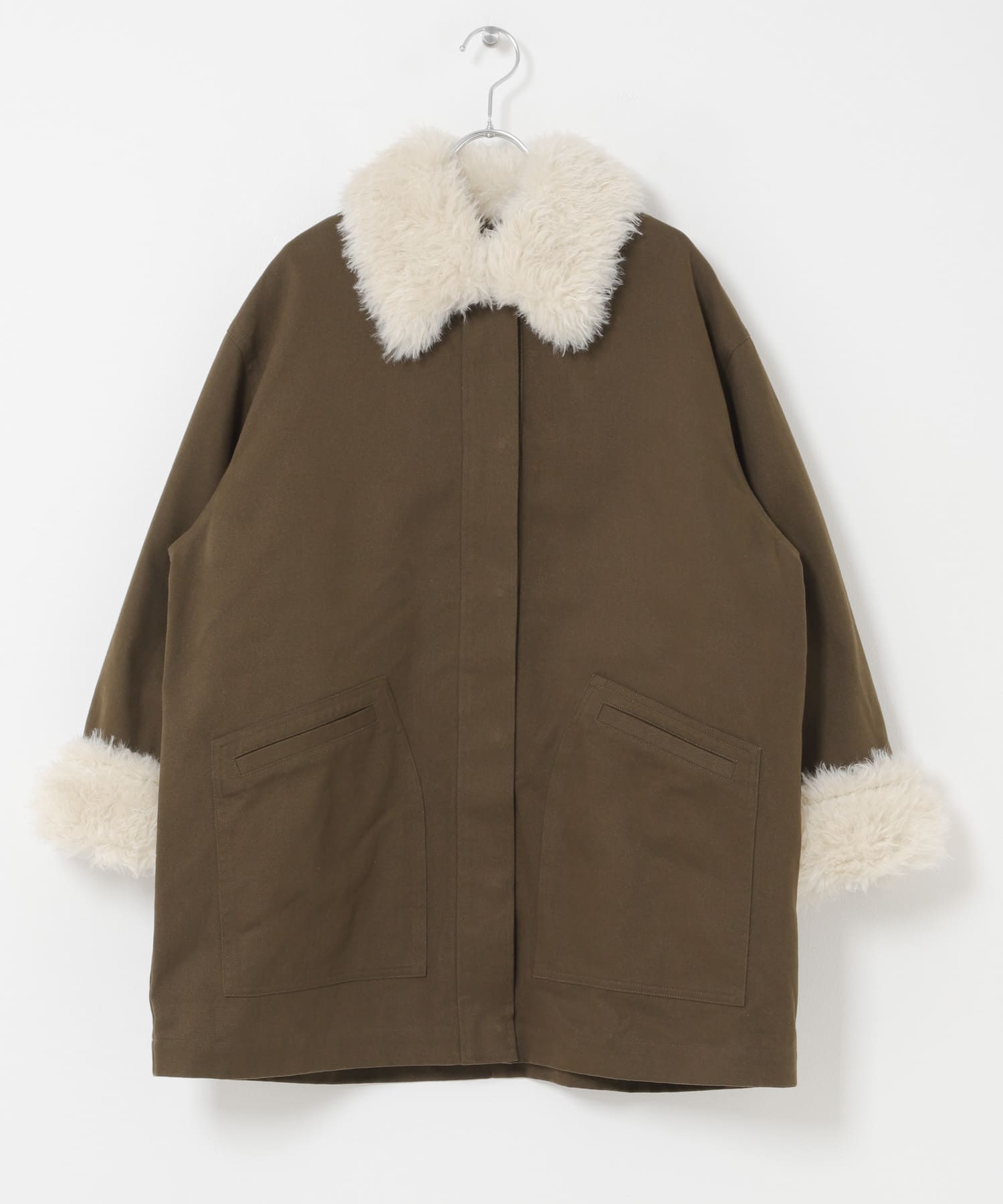 KHAKI×IVO