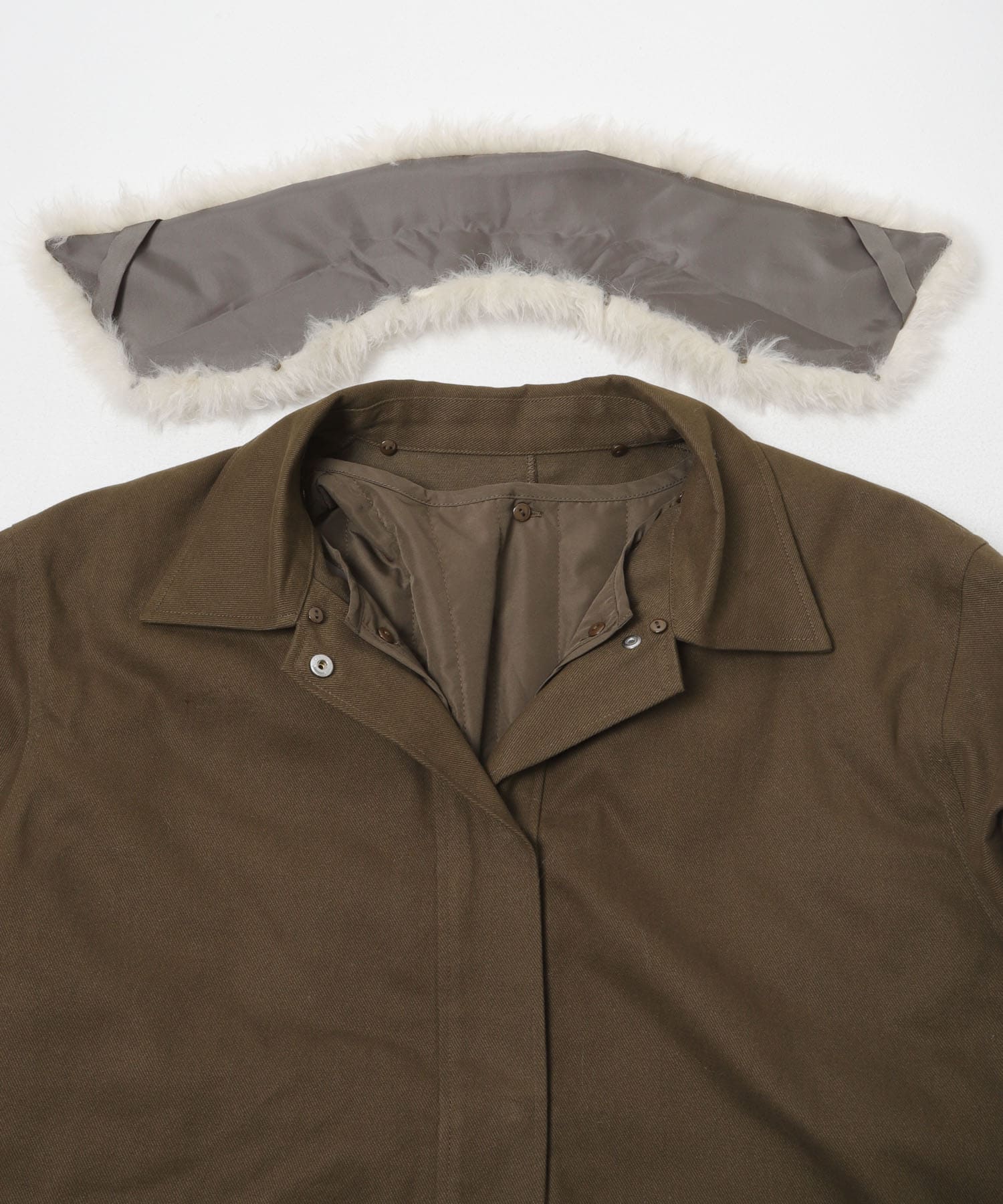 KHAKI×IVO