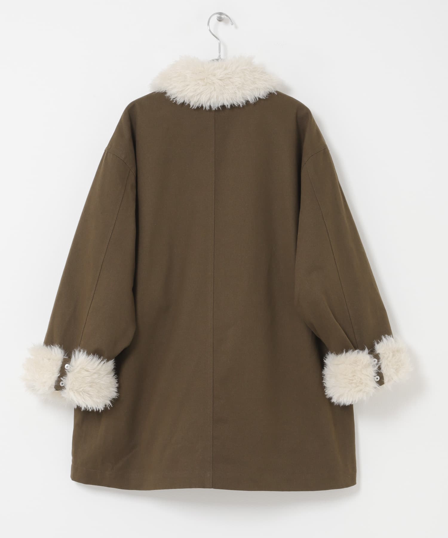 KHAKI×IVO
