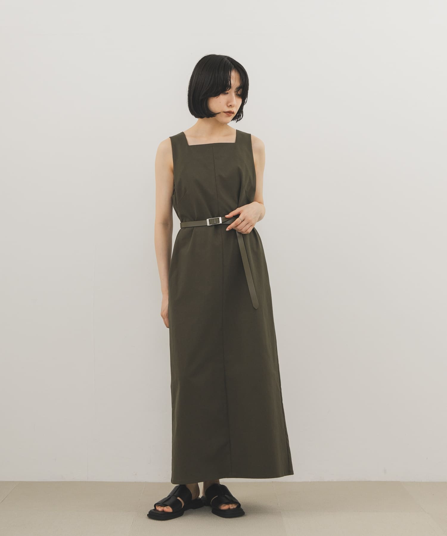 KHAKI