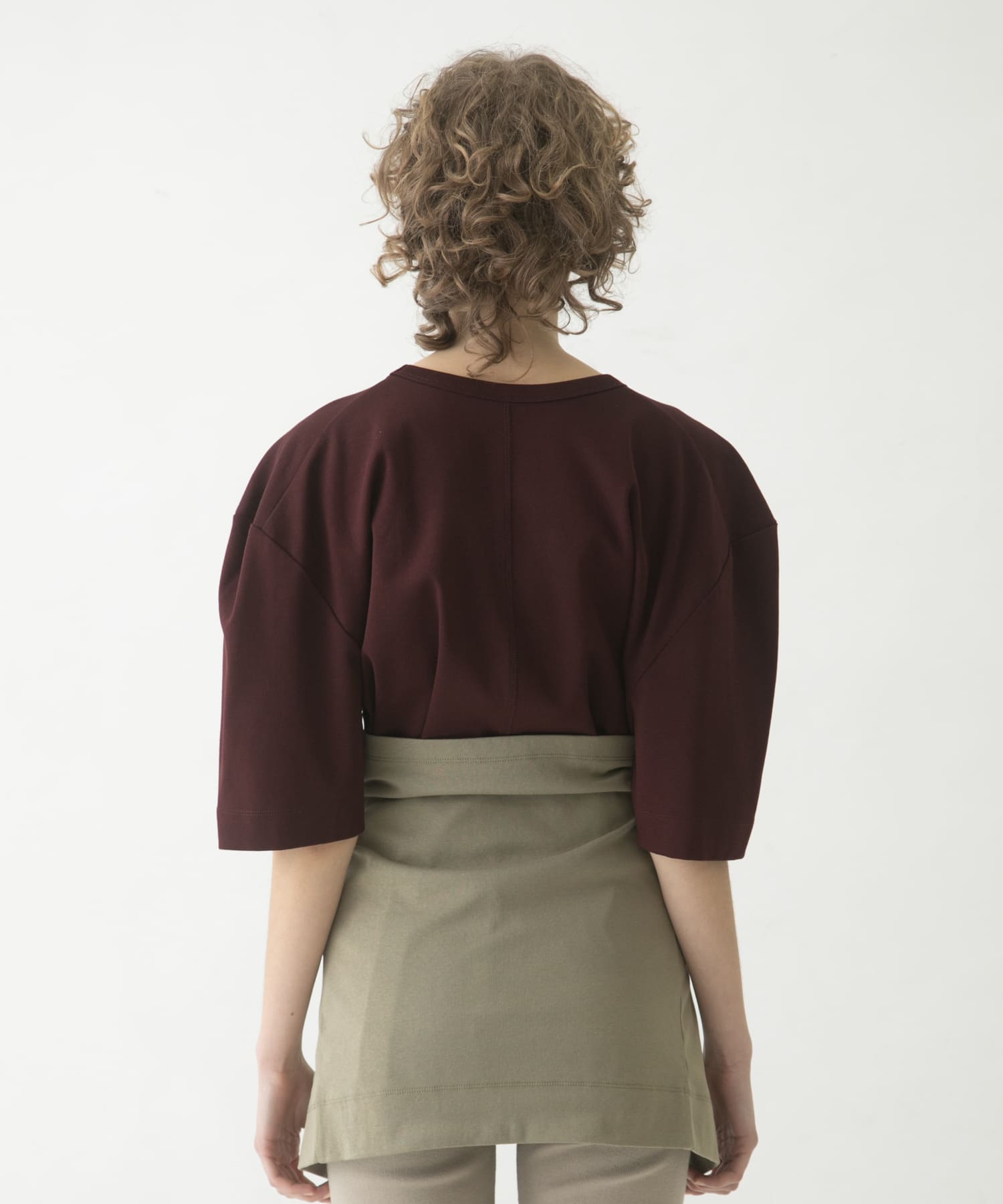 model : 174cm 着用サイズ : Free