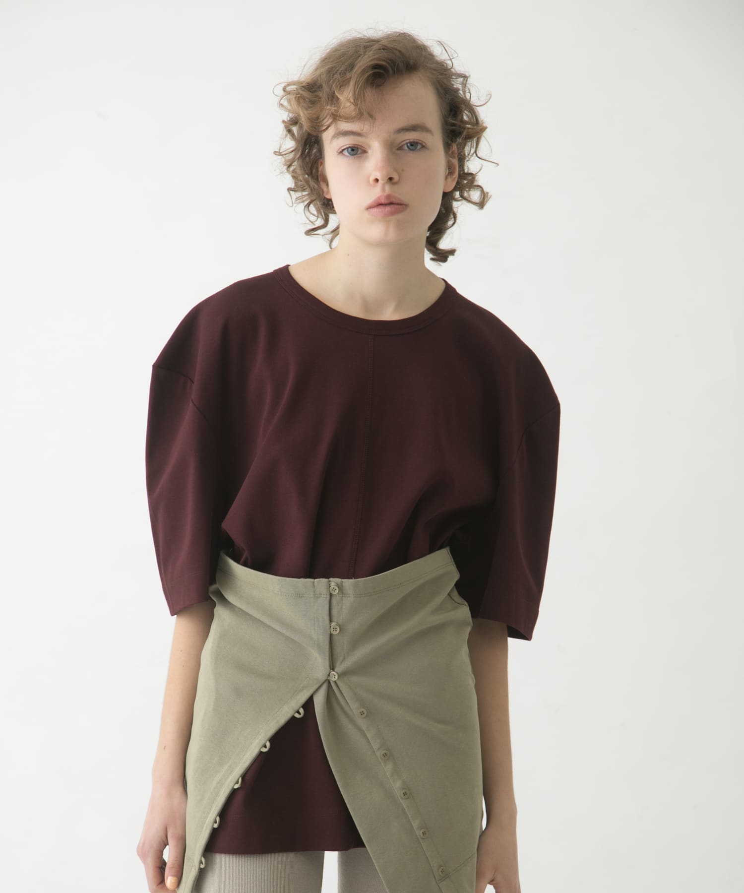 model : 174cm 着用サイズ : Free