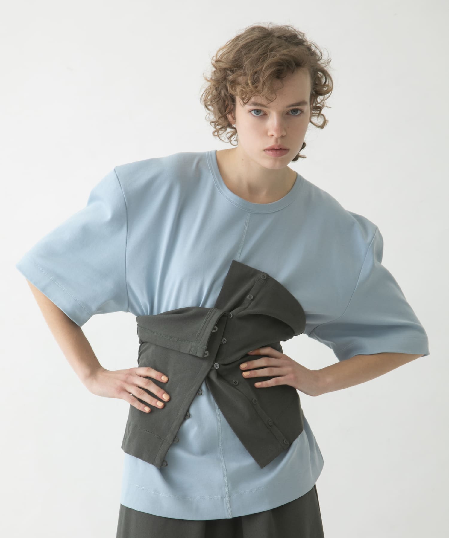 model : 174cm 着用サイズ : Free