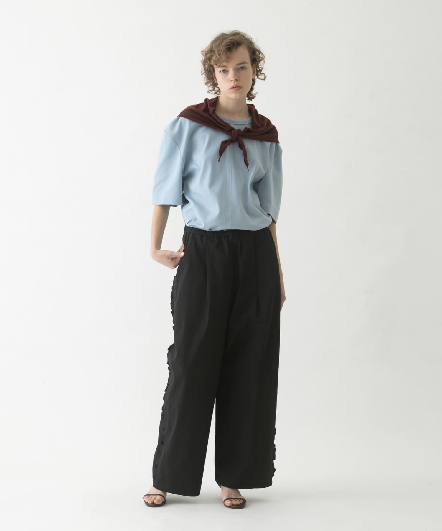 model : 174cm 着用サイズ : Free