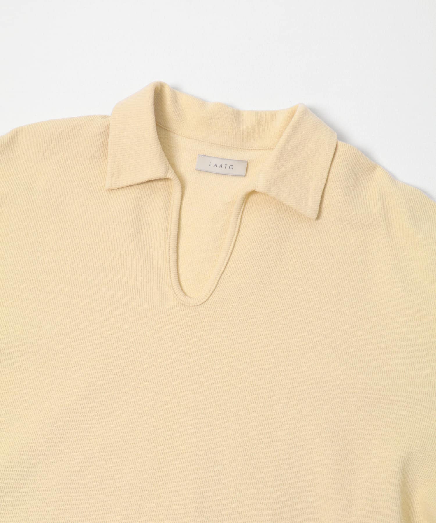 open collared tee クリーム Free