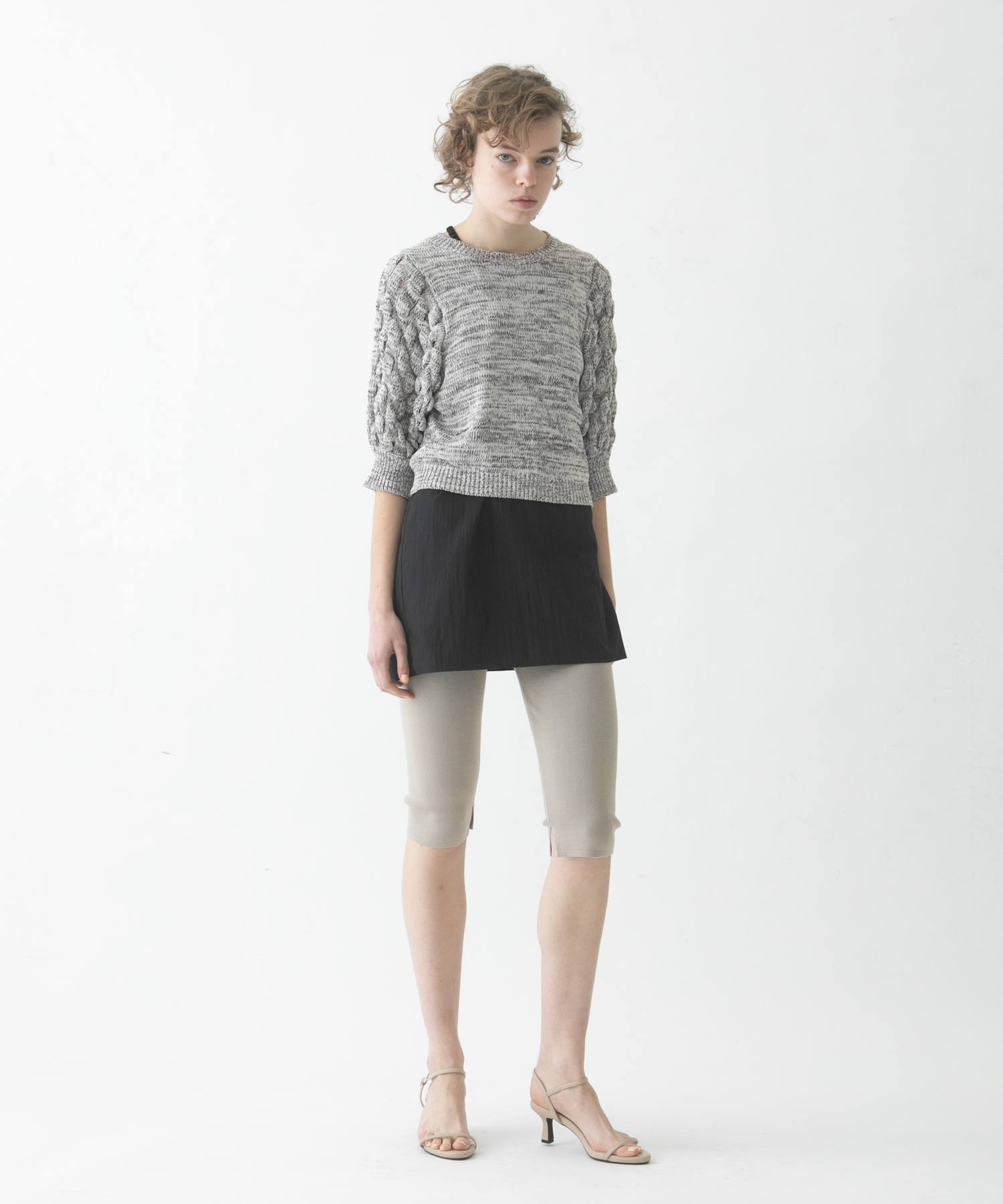 model : 174cm 着用サイズ : Free