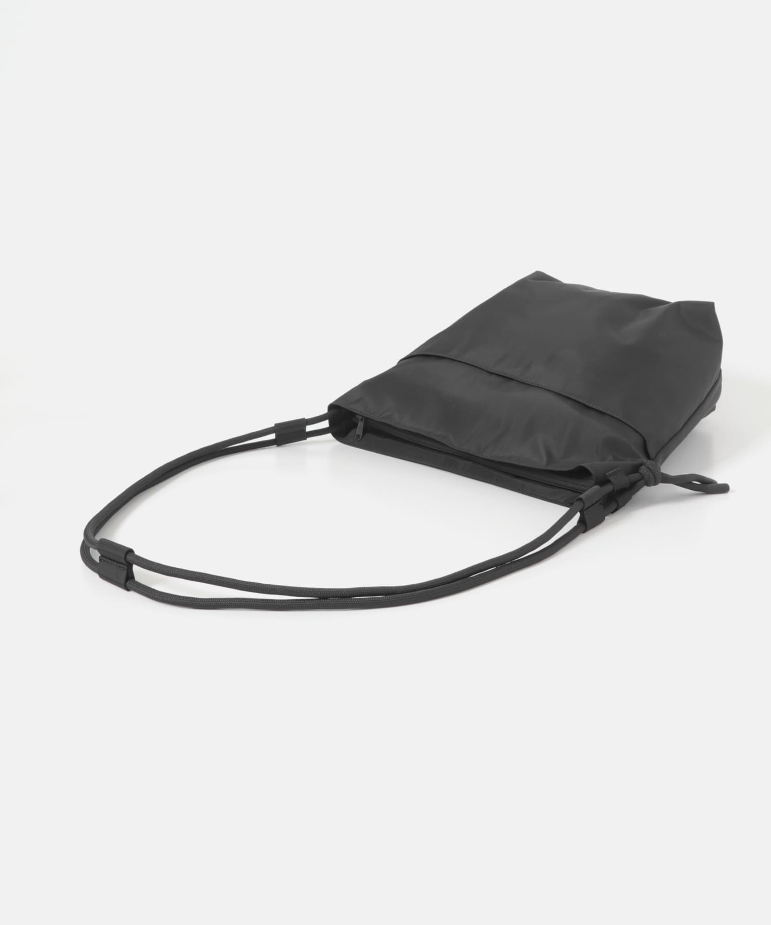 撥水コード紐ショルダーバッグ BLACK One