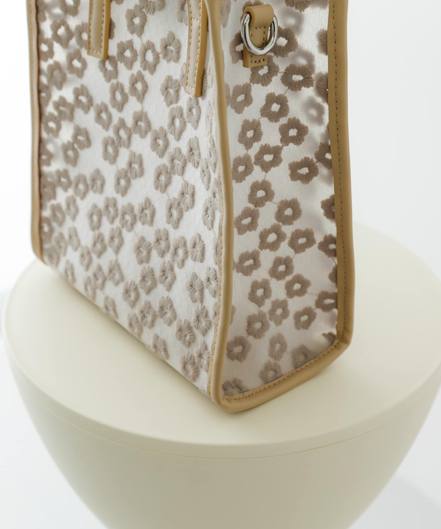 フラワーシアー2WAYハンドバッグ BEIGE One