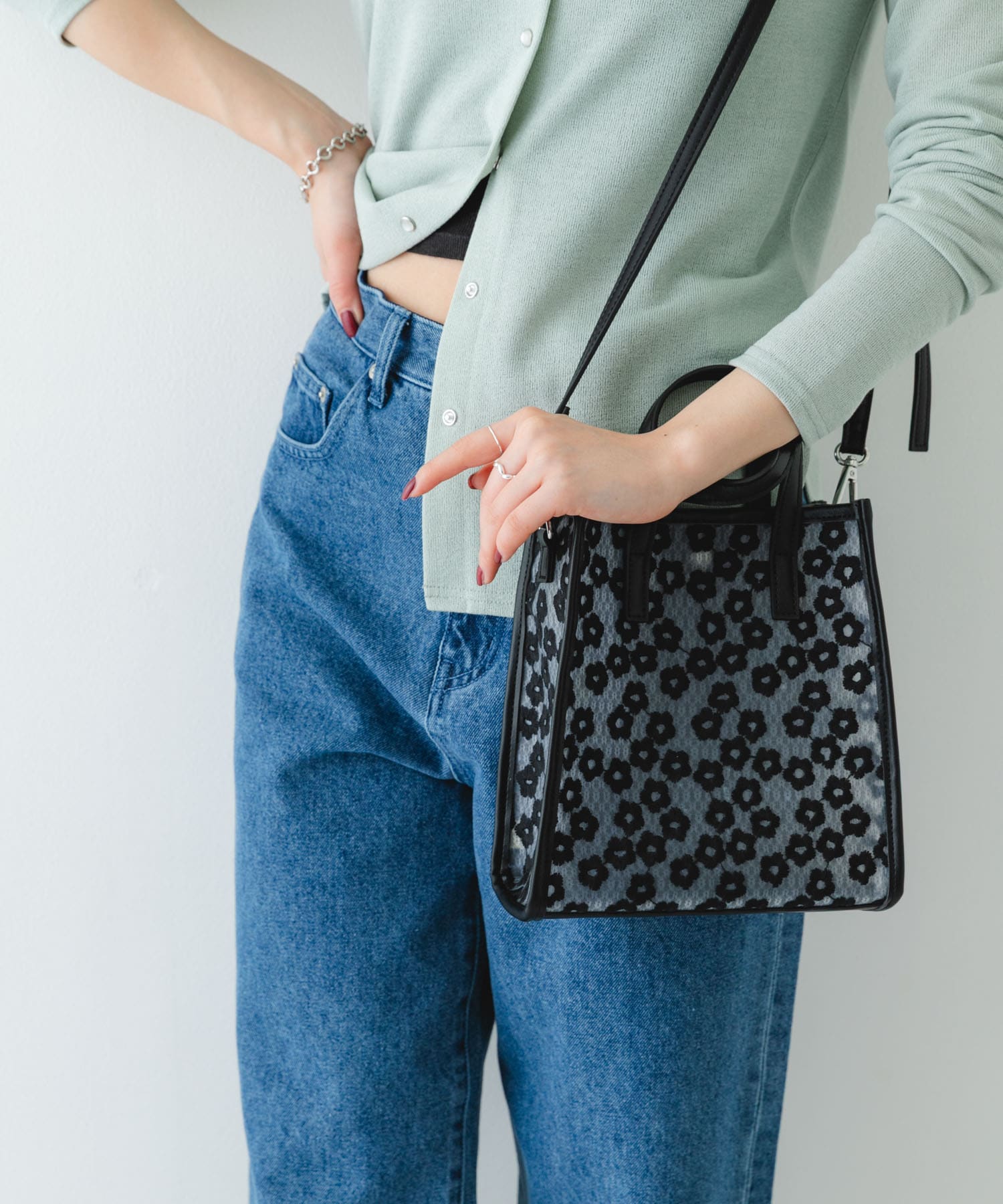 フラワーシアー2WAYハンドバッグ BLACK One