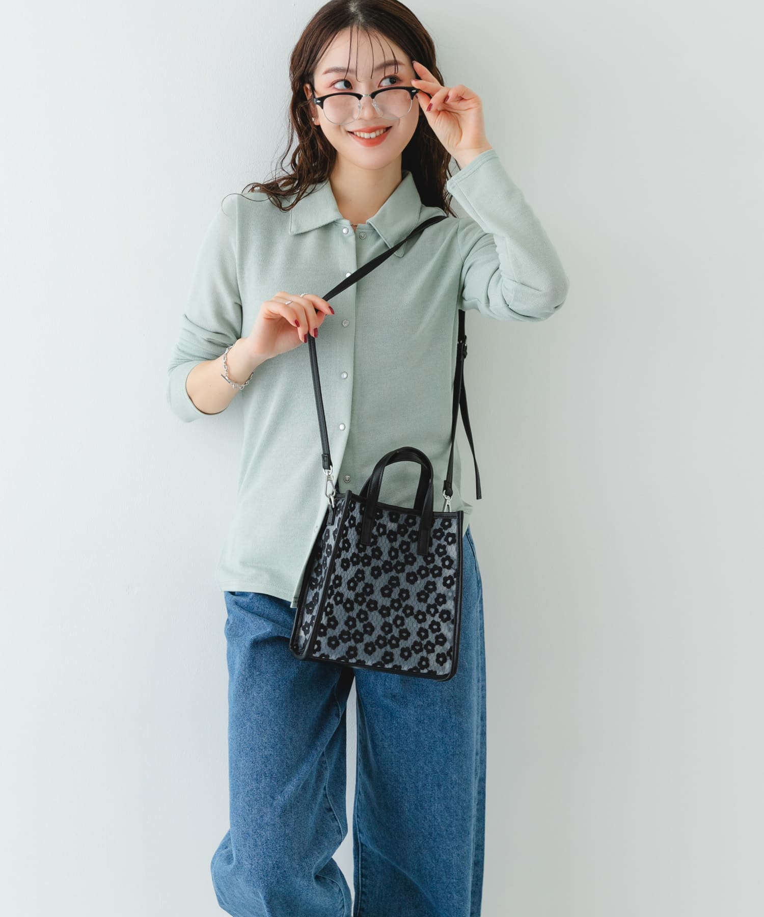 フラワーシアー2WAYハンドバッグ BLACK One