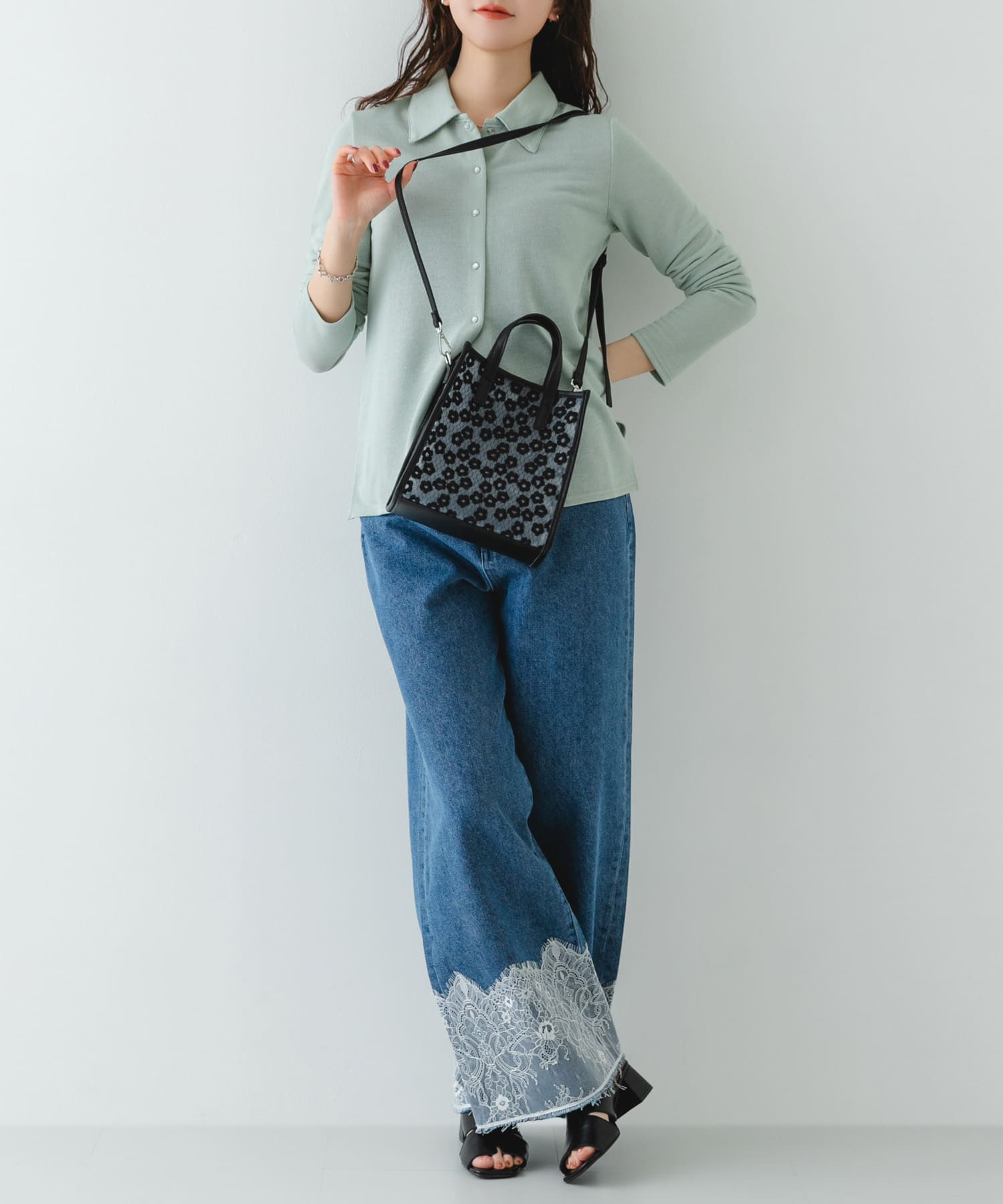 フラワーシアー2WAYハンドバッグ BLACK One