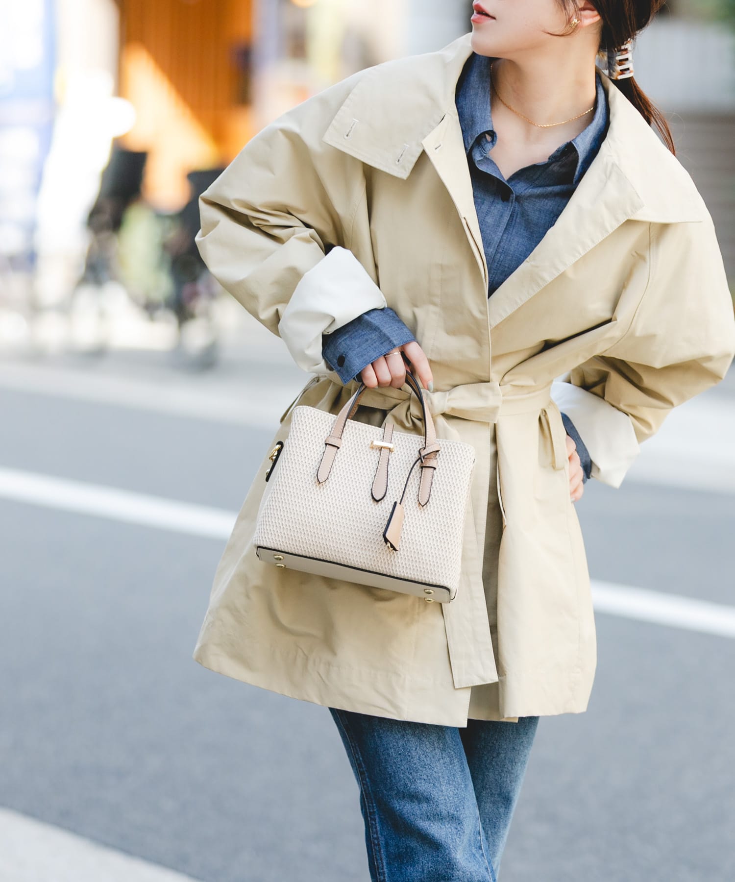 チャーム付メッシュミニバッグ