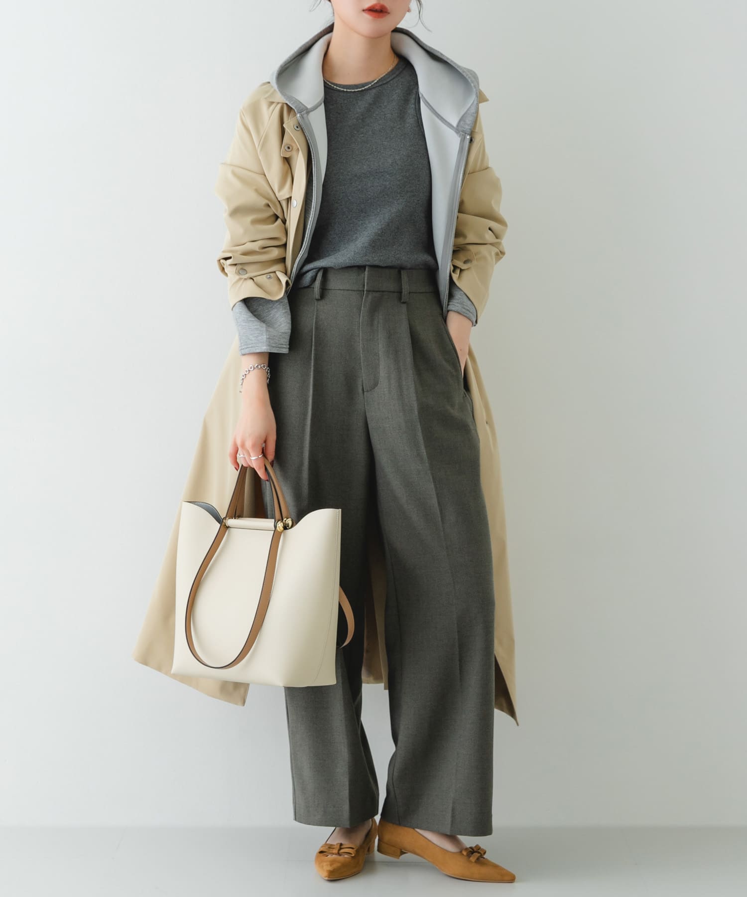 2ハンドルデザイントートバッグ IVORY One