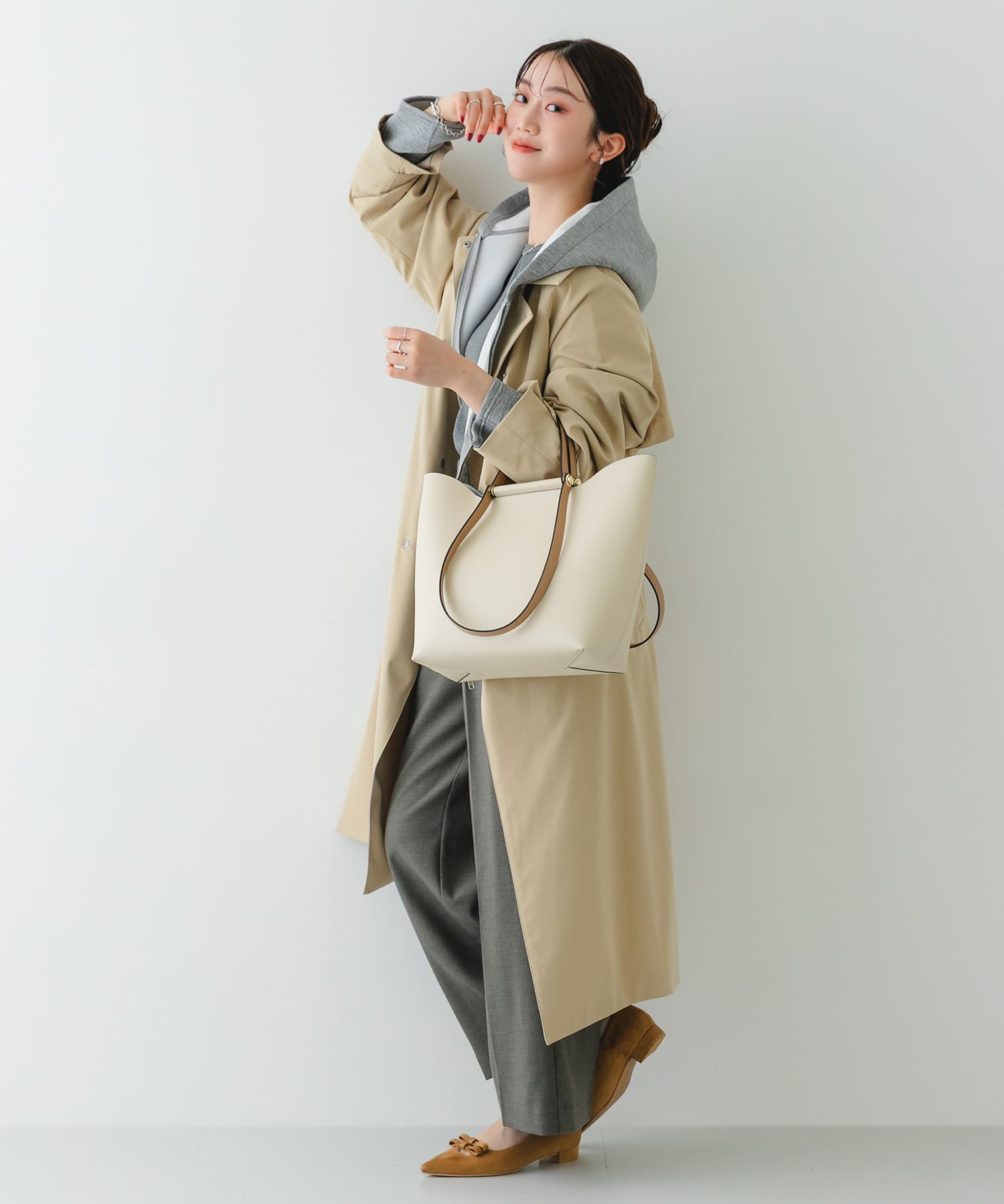 2ハンドルデザイントートバッグ IVORY One