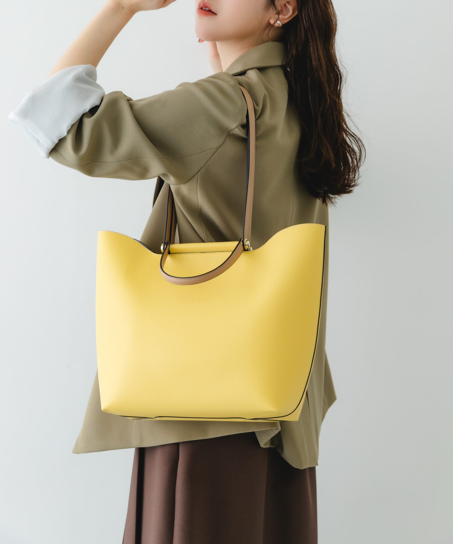 2ハンドルデザイントートバッグ YELLLOW One