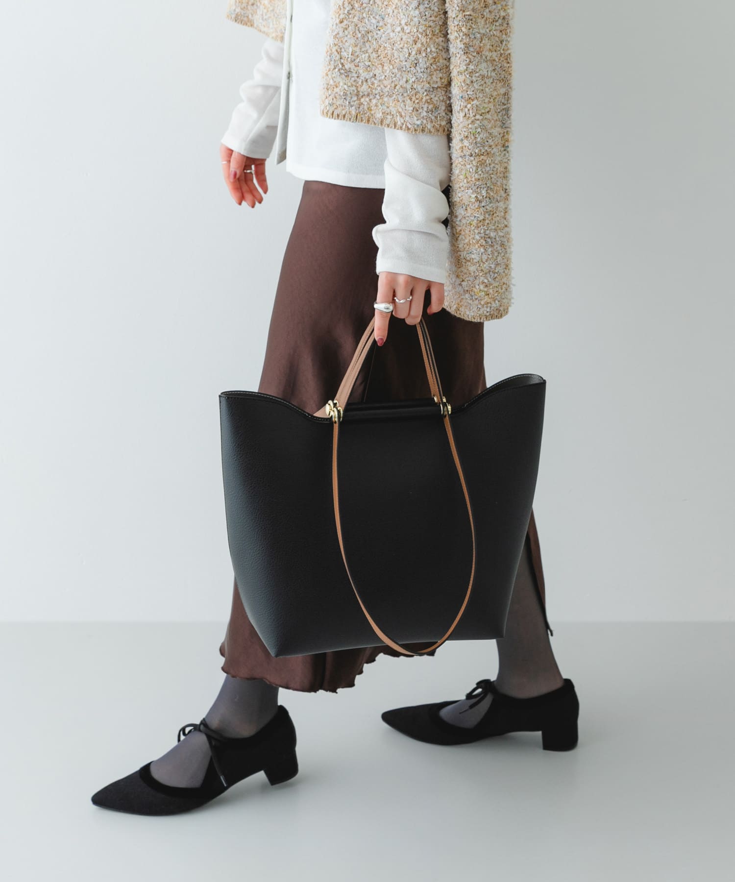 2ハンドルデザイントートバッグ BLACK One