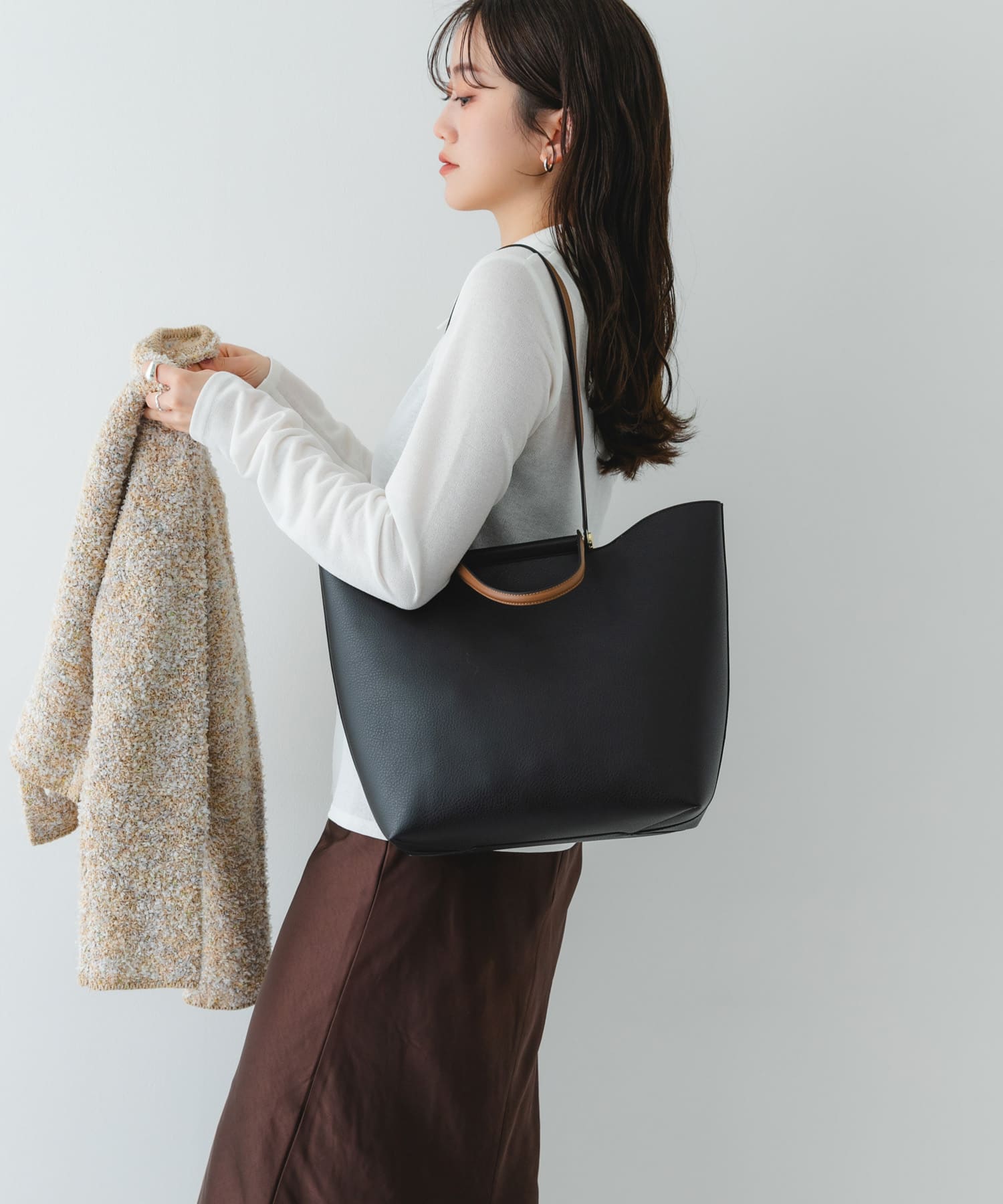 2ハンドルデザイントートバッグ BLACK One