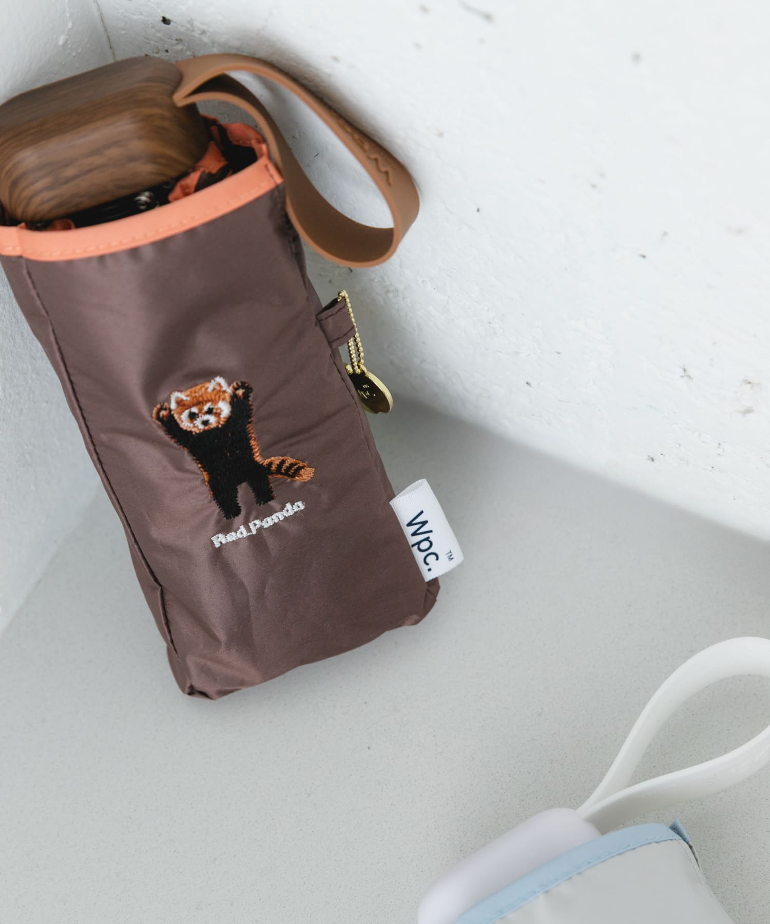 Wpc.　アニマル刺繍日傘 BROWN One