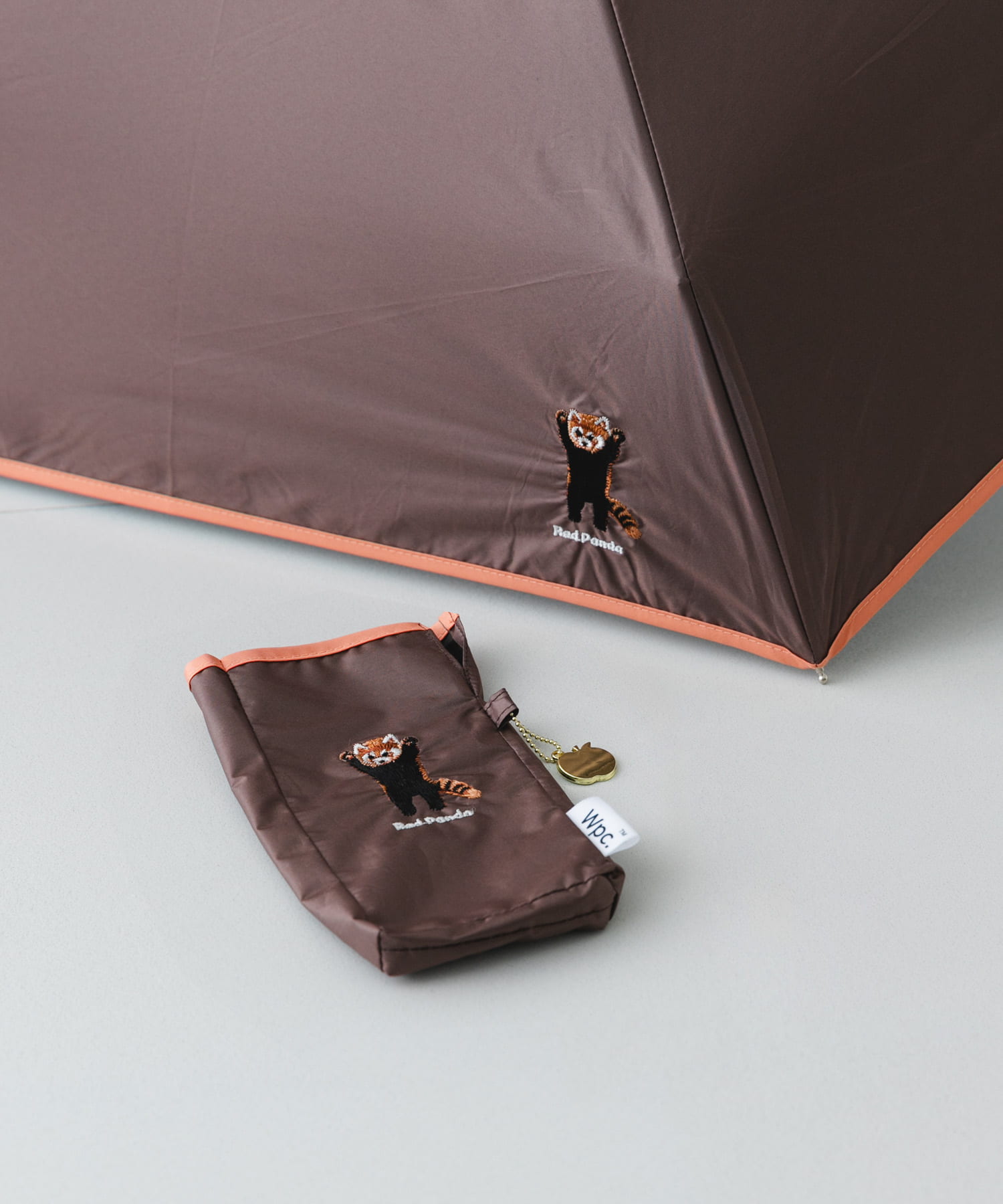 Wpc.　アニマル刺繍日傘 BROWN One