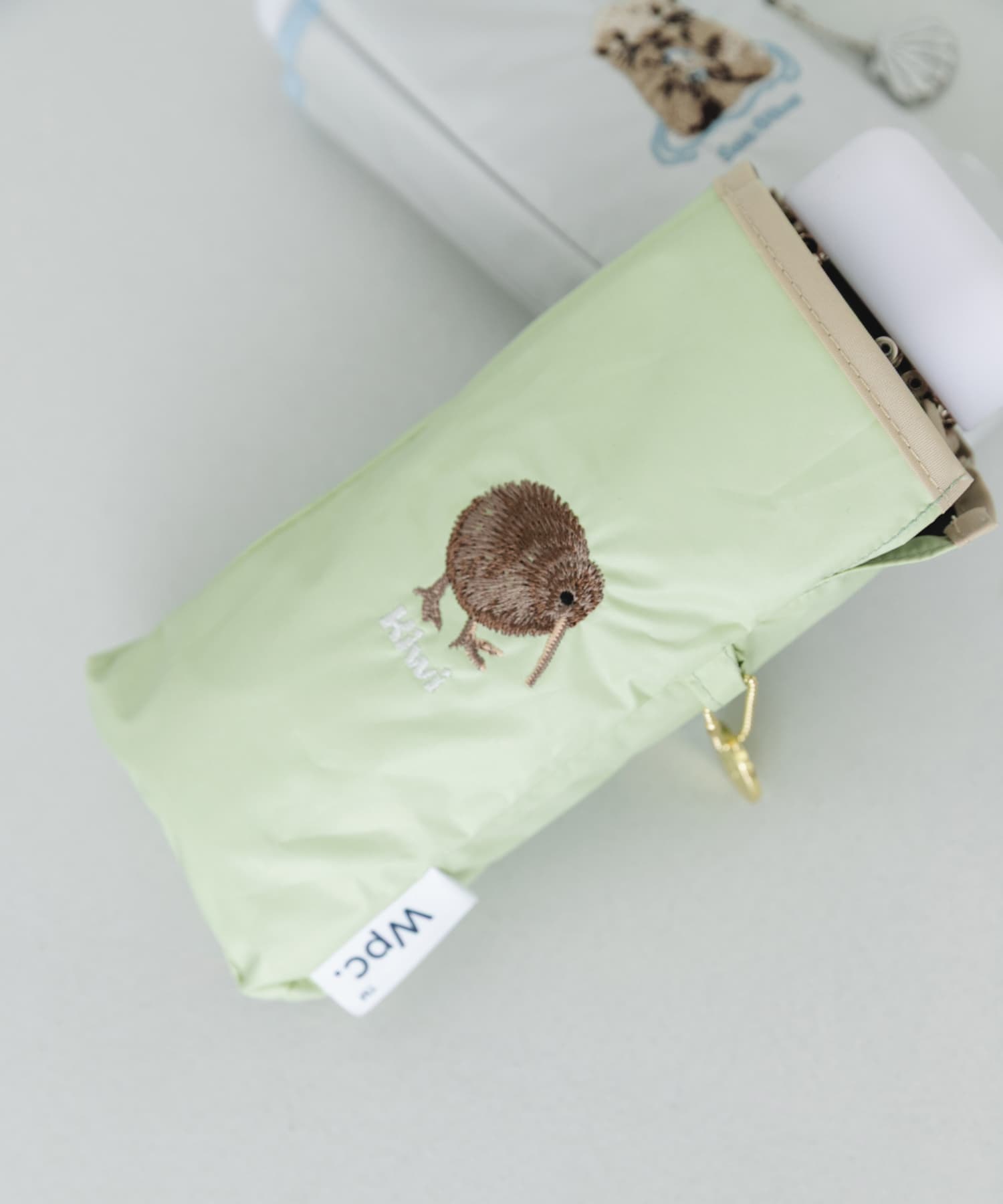 Wpc.　アニマル刺繍日傘