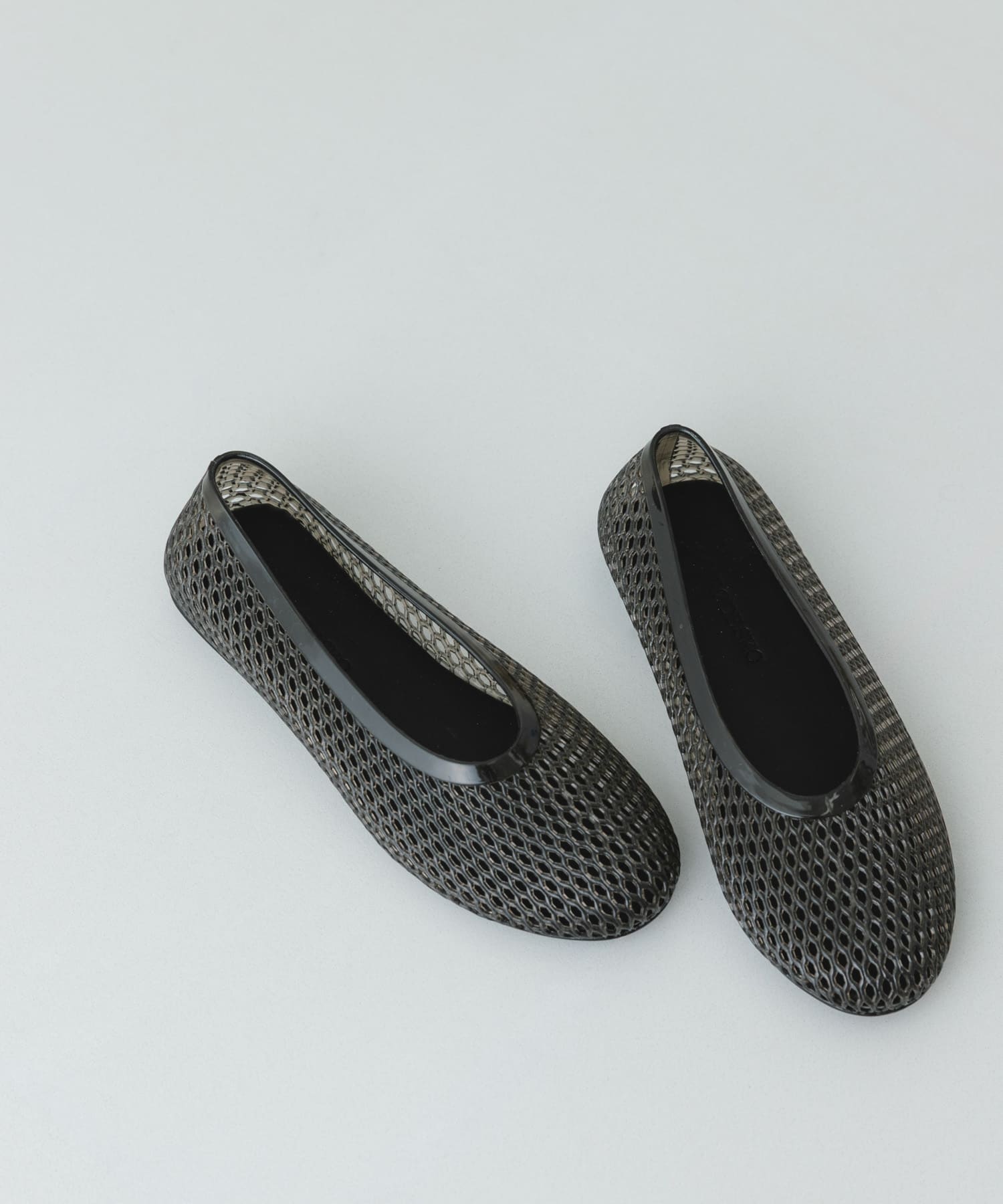 クリアカラーフラットシューズ BLACK 36