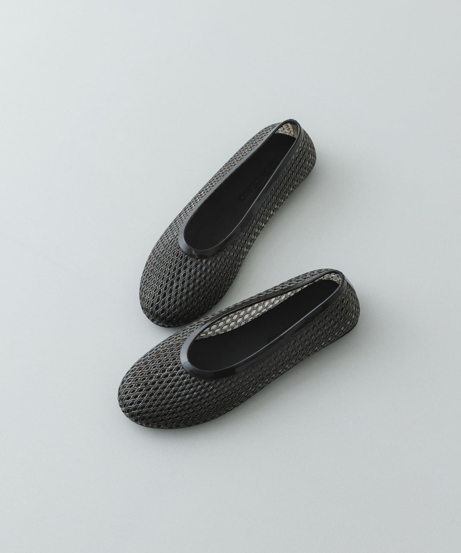 クリアカラーフラットシューズ BLACK 36
