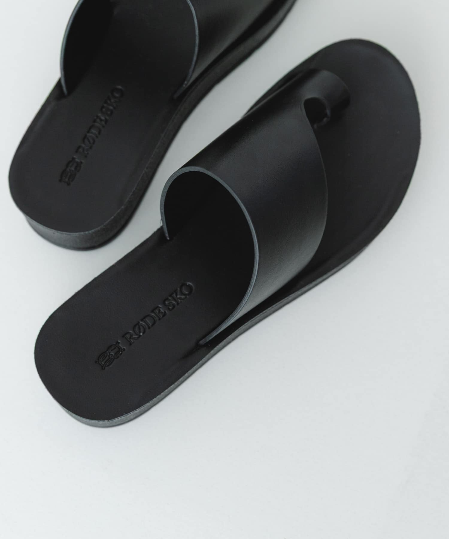 厚底トングサンダル BLACK 36
