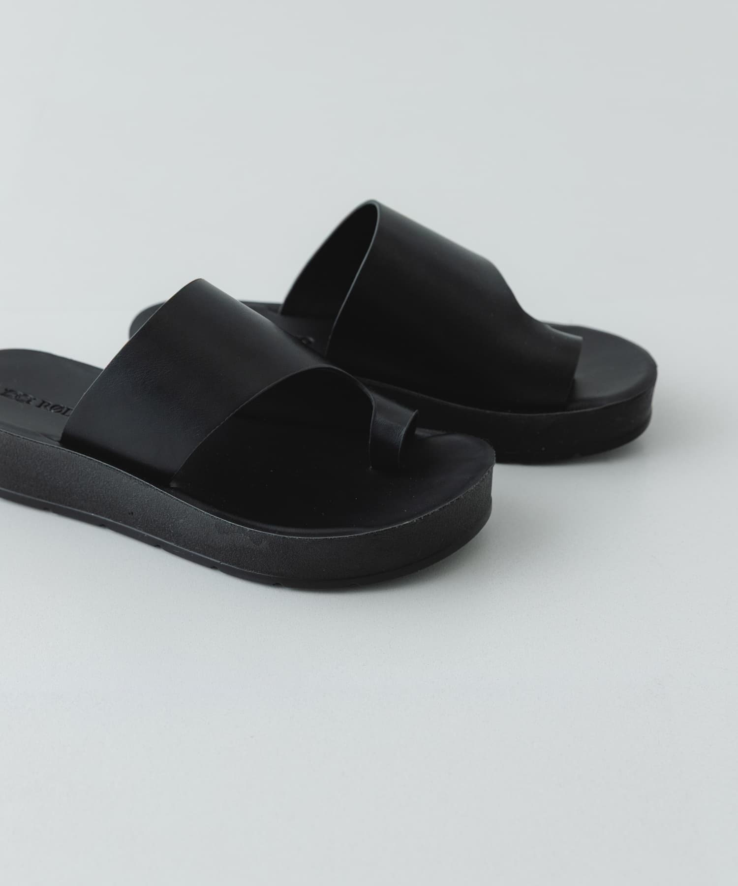 厚底トングサンダル BLACK 36