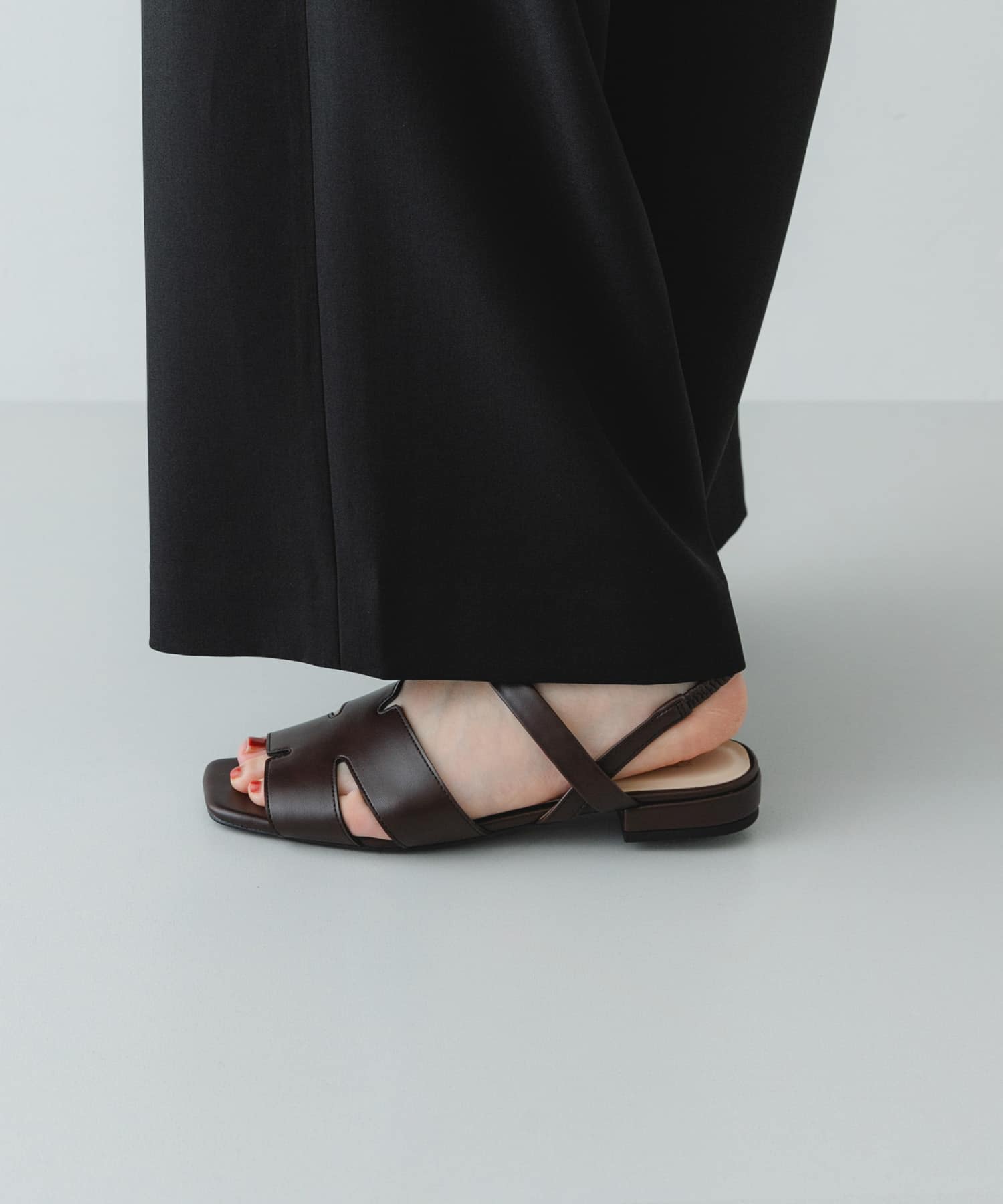 デザインカットバックゴムサンダル DARK BROWN 36