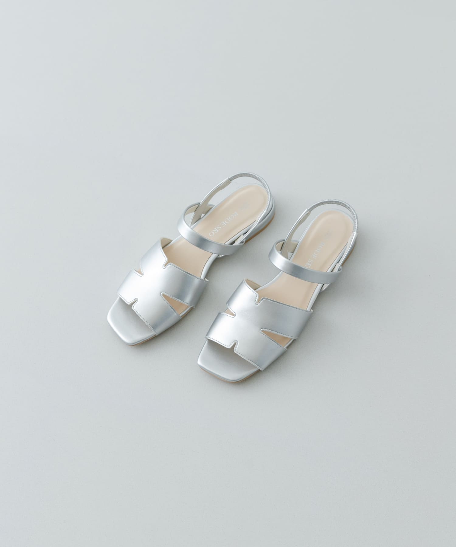 デザインカットバックゴムサンダル SILVER 36