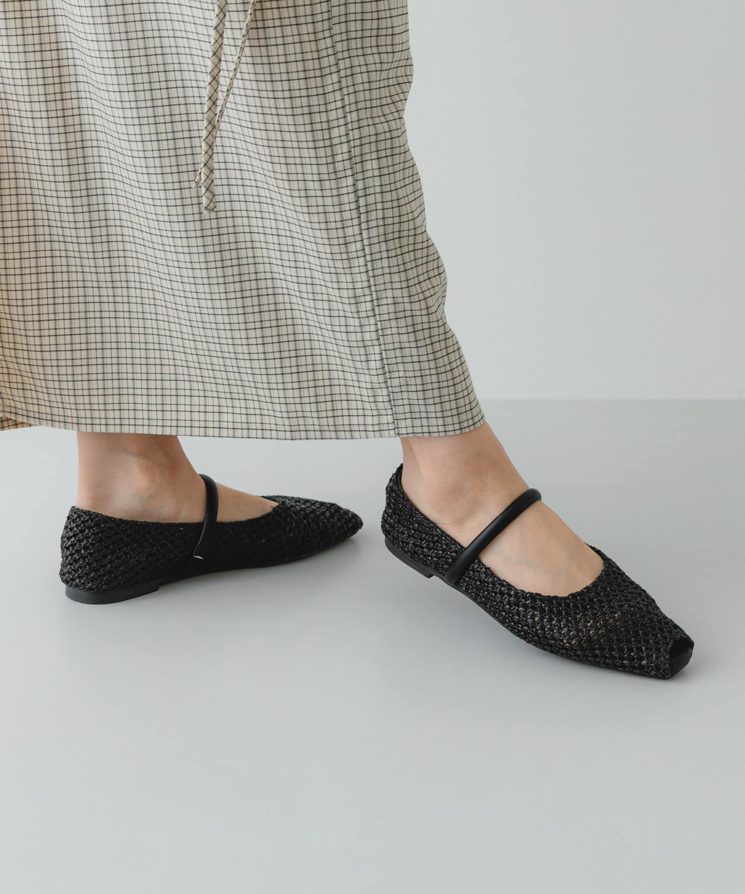 ピープトゥベルトメッシュフラット BLACK 36