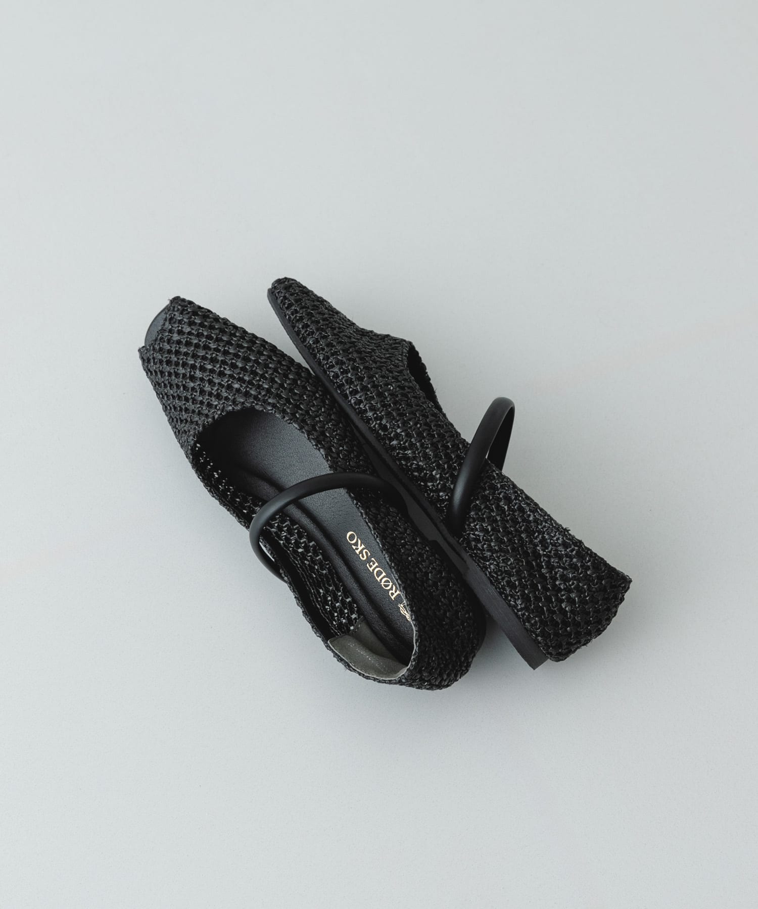 ピープトゥベルトメッシュフラット BLACK 36