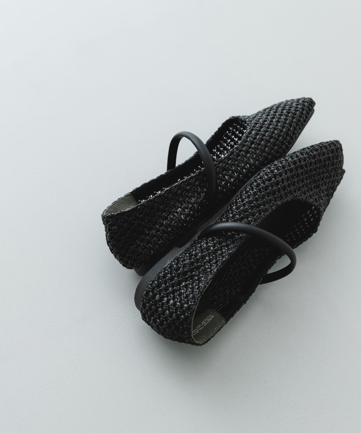 ピープトゥベルトメッシュフラット BLACK 36
