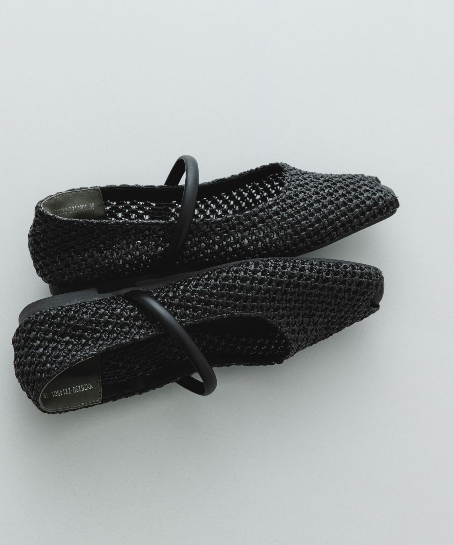 ピープトゥベルトメッシュフラット BLACK 36