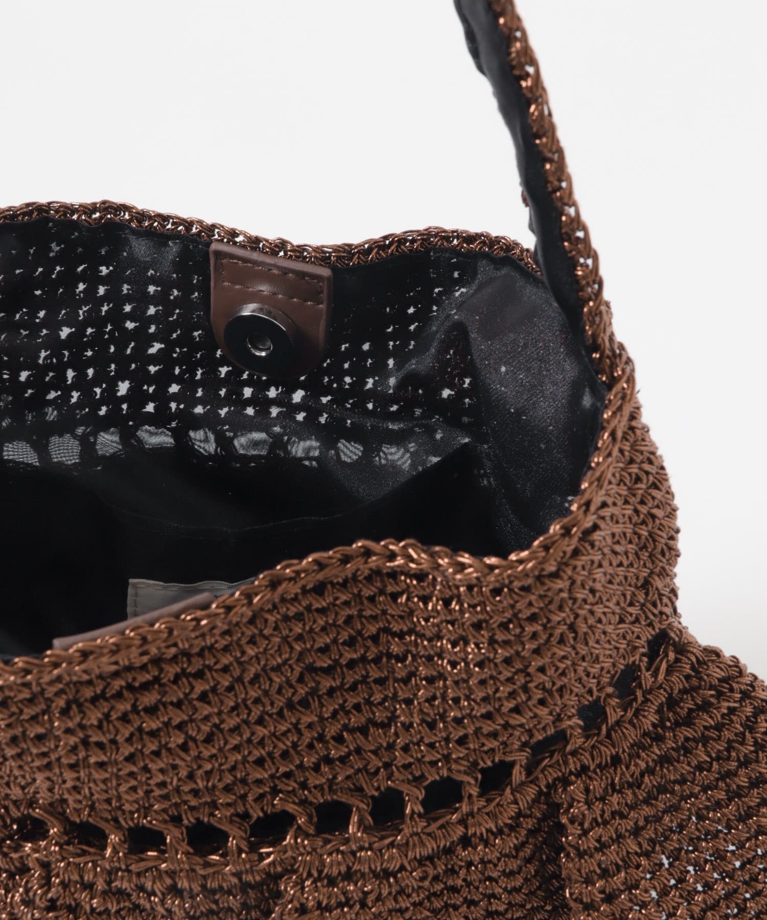 ワンハンドルフリルラメバッグ BROWN One