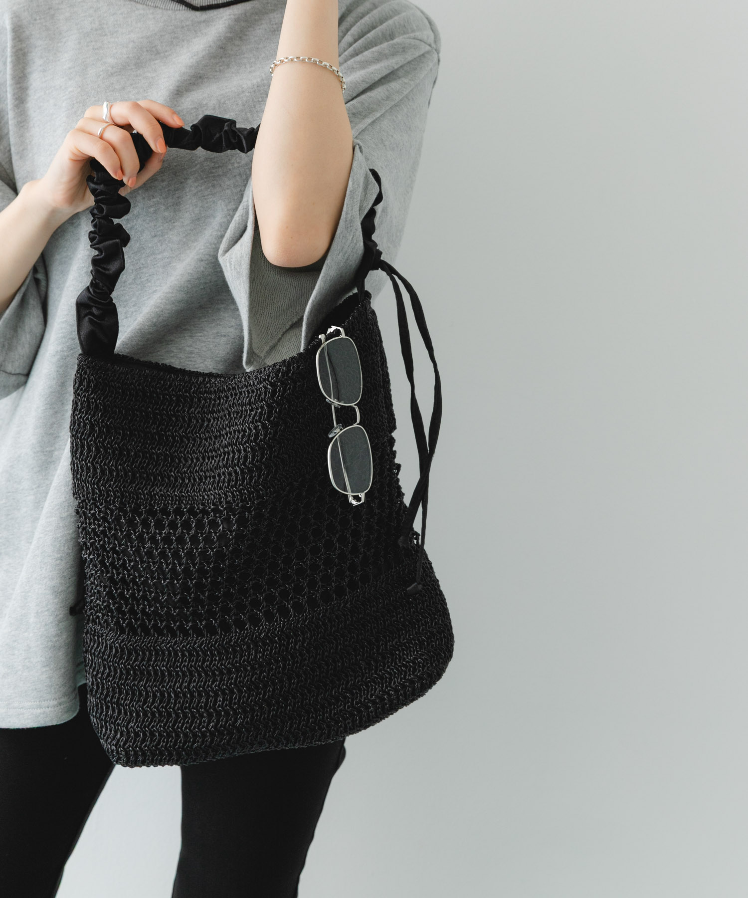 2WAYギャザーショルダーラメバッグ BLACK One