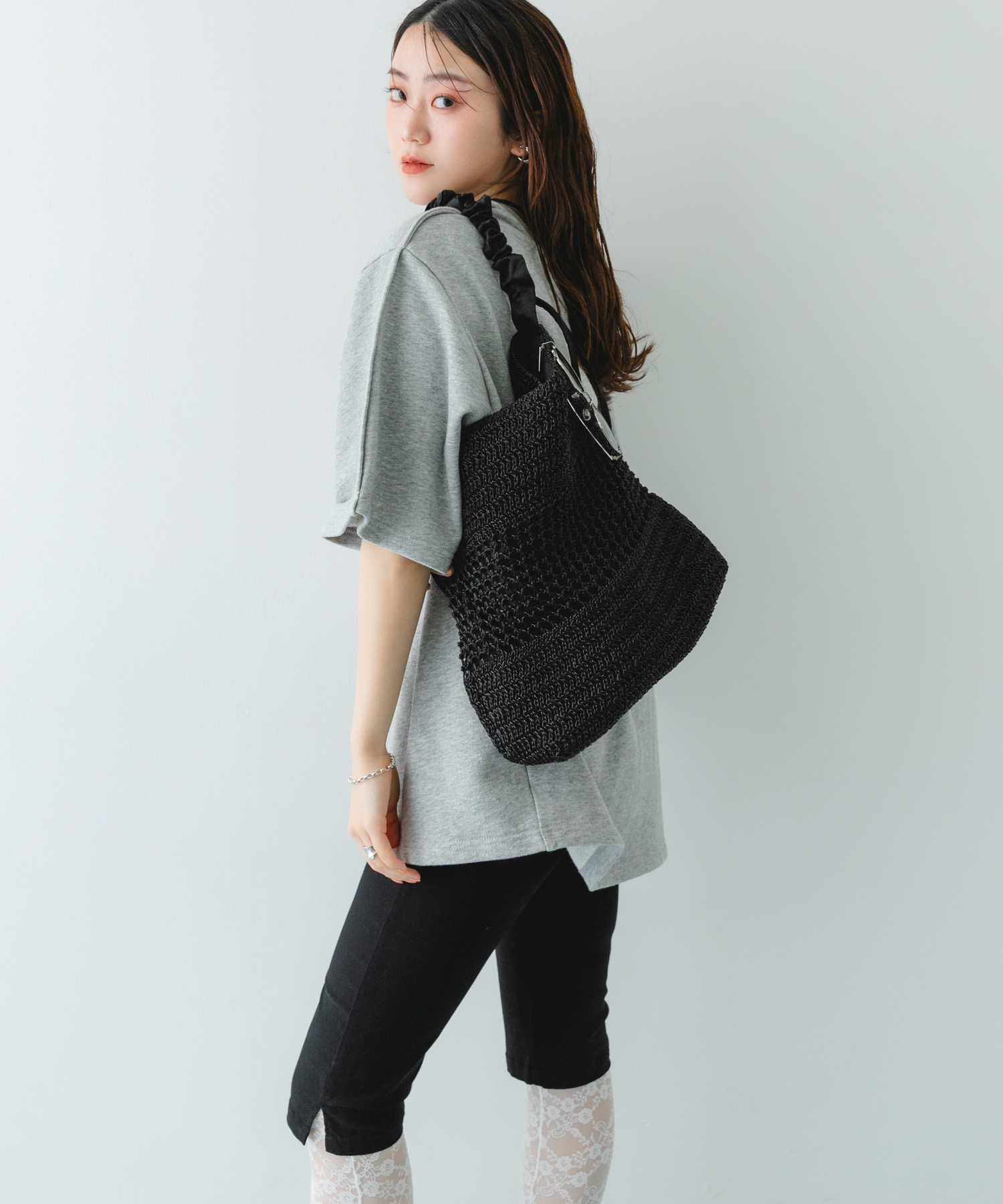 2WAYギャザーショルダーラメバッグ BLACK One