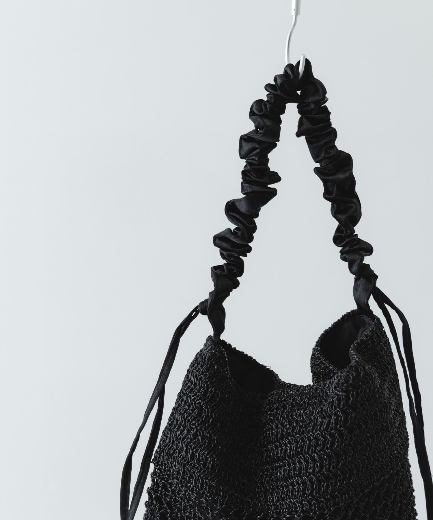 2WAYギャザーショルダーラメバッグ BLACK One