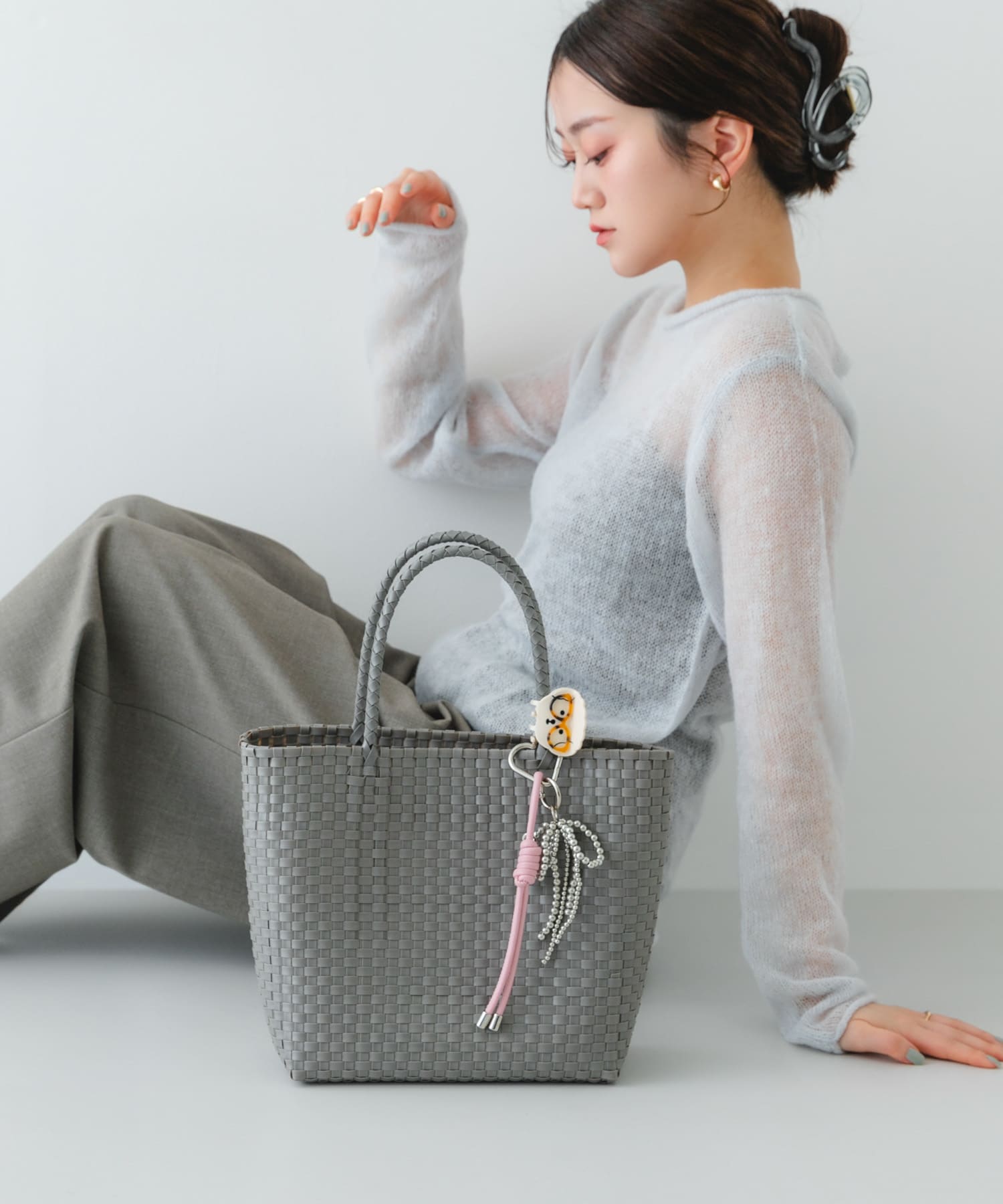 『Mサイズ』クリップチャームメルカドバッグ GRAY One