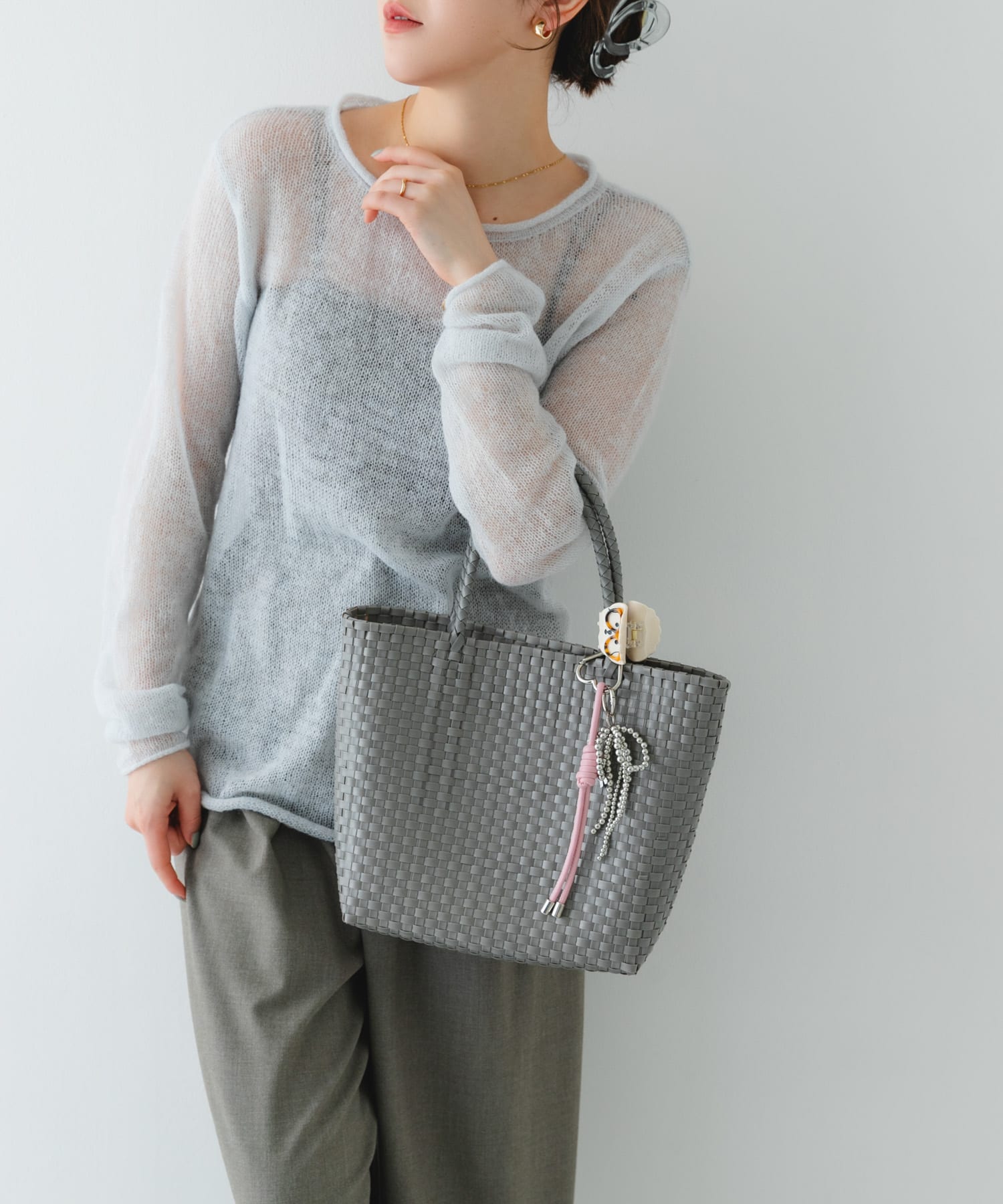 『Mサイズ』クリップチャームメルカドバッグ GRAY One